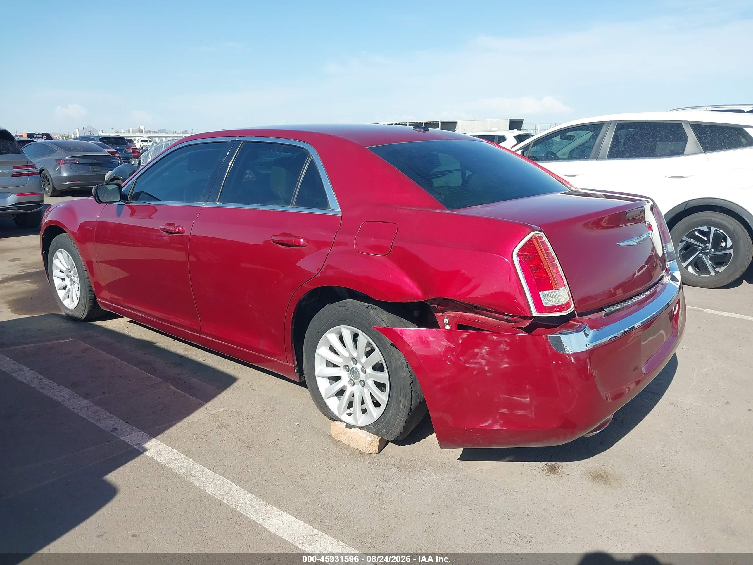 2013 Chrysler 300 Motown Red vin: 2C3CCAAG9DH647816