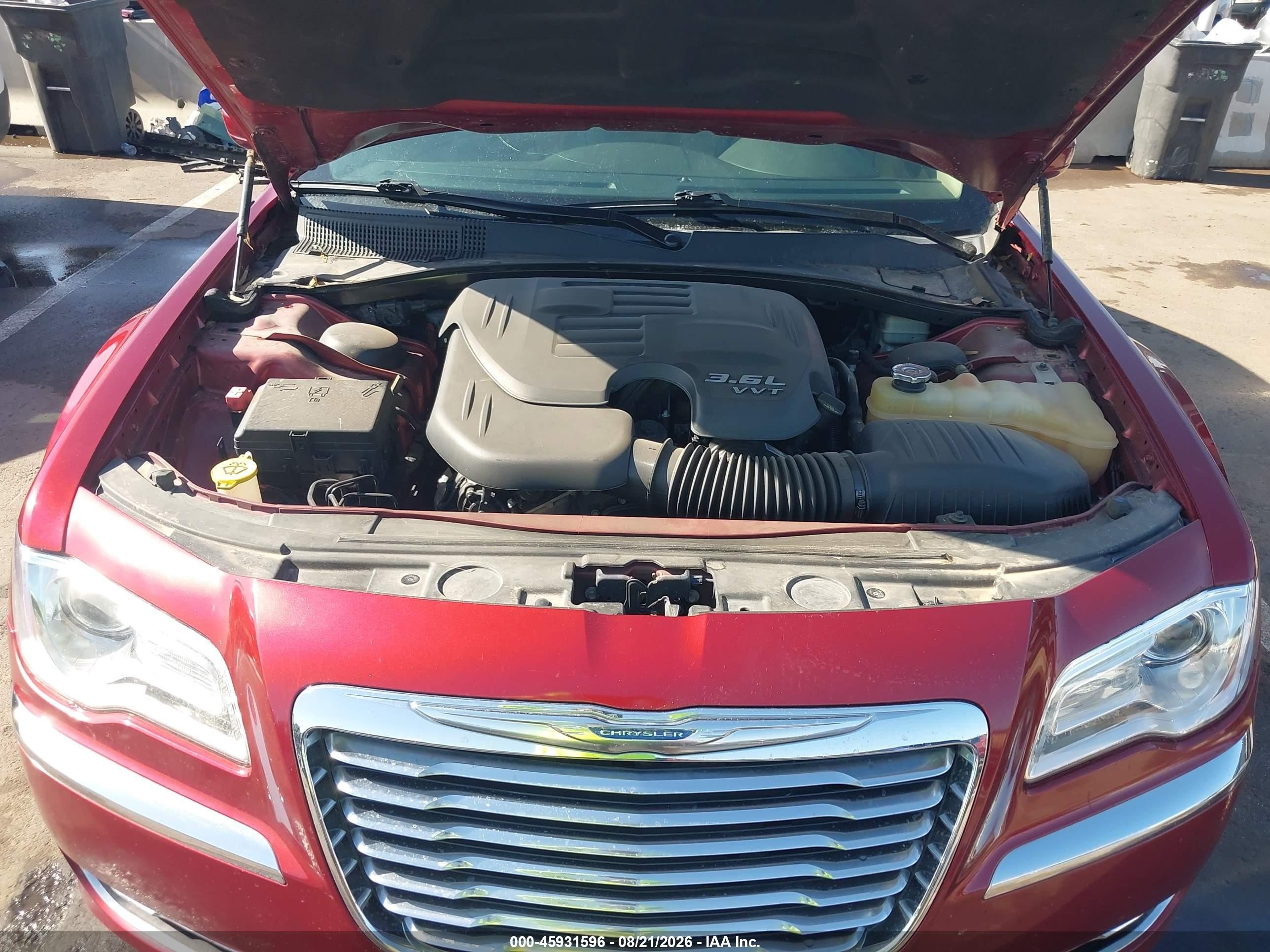 2013 Chrysler 300 Motown Red vin: 2C3CCAAG9DH647816