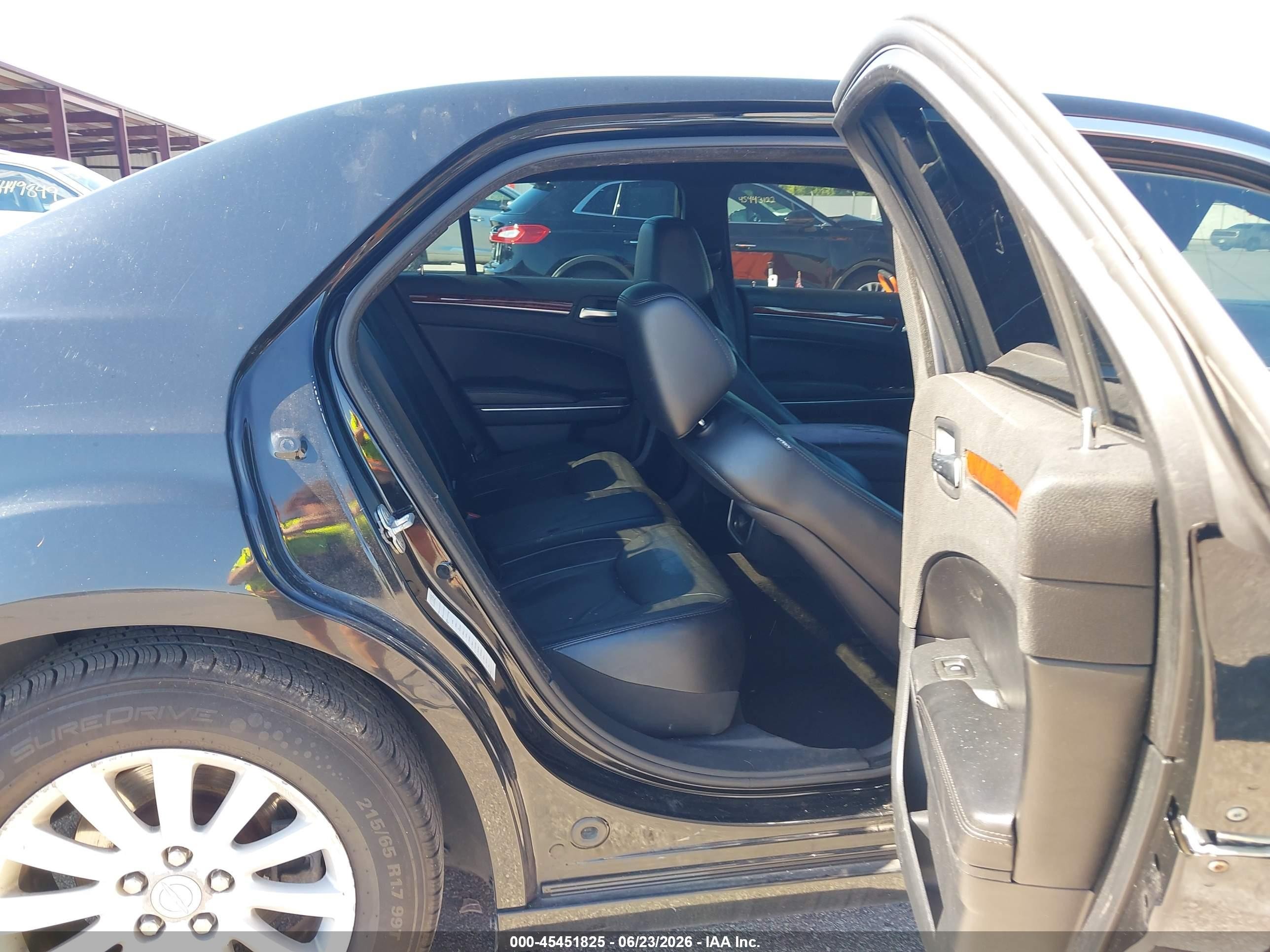 2013 Chrysler 300 Motown Black vin: 2C3CCAAG9DH722899