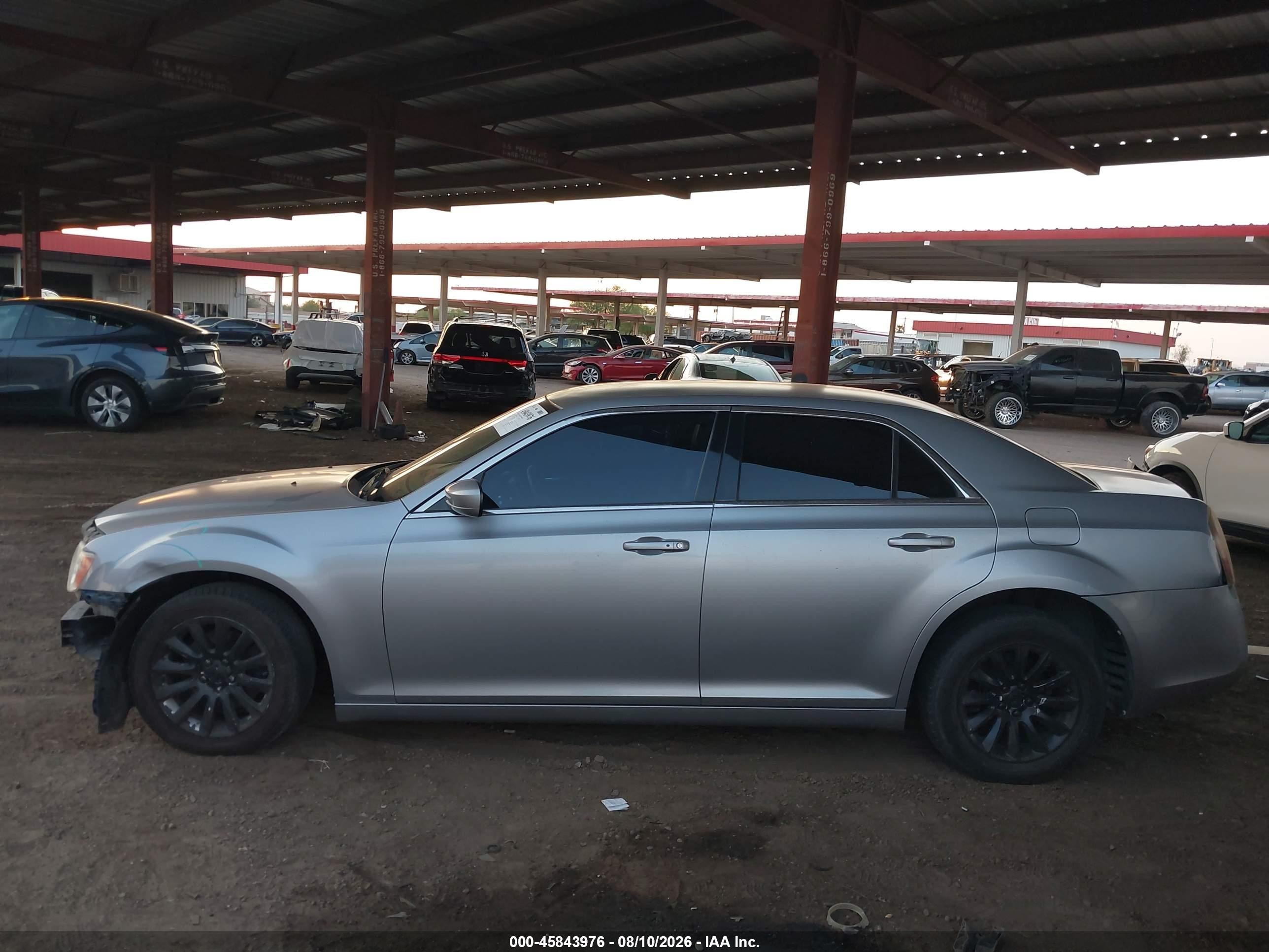 2013 Chrysler 300 Motown Gray vin: 2C3CCAAG9DH735930