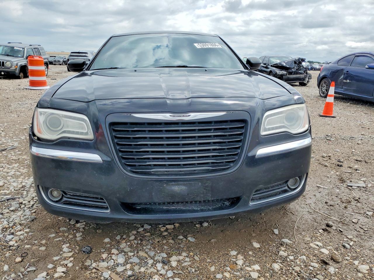 2013 Chrysler 300 Black vin: 2C3CCAAG9DH744949