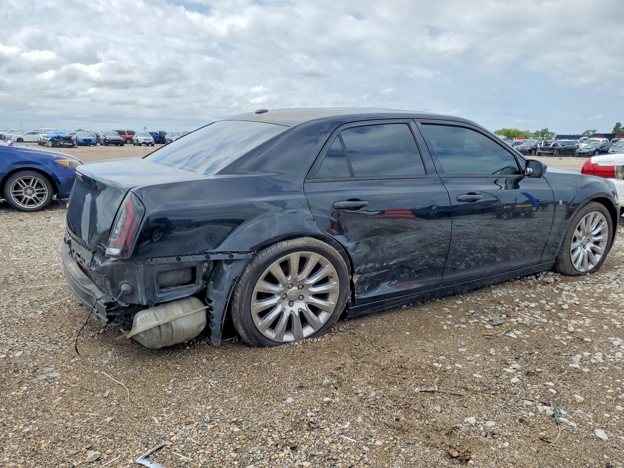 2013 Chrysler 300 Black vin: 2C3CCAAG9DH744949