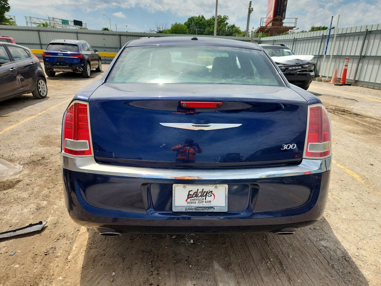 2014 Chrysler 300 Blue vin: 2C3CCAAG9EH179250