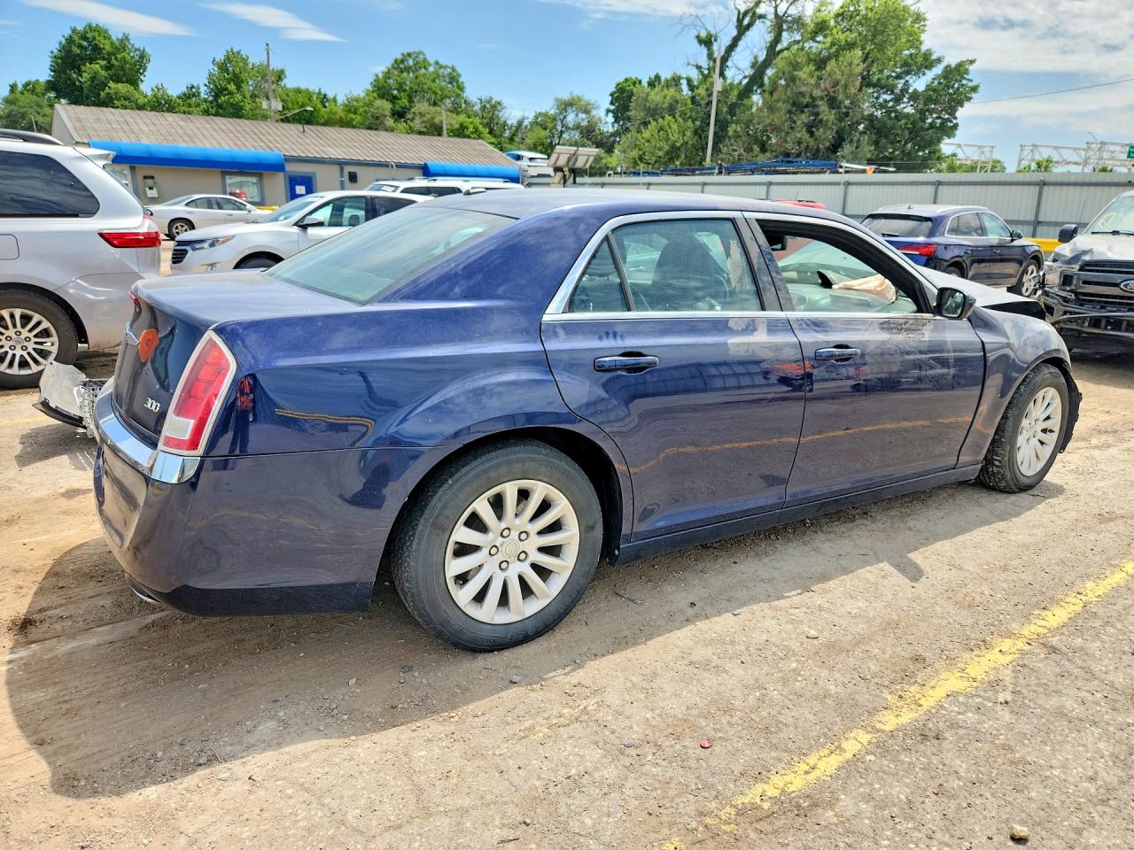 2014 Chrysler 300 Blue vin: 2C3CCAAG9EH179250
