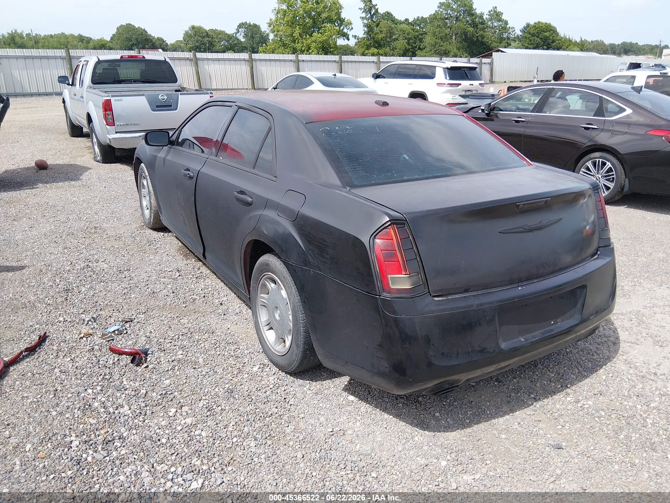 2014 Chrysler 300   Бордовый vin: 2C3CCAAG9EH262984