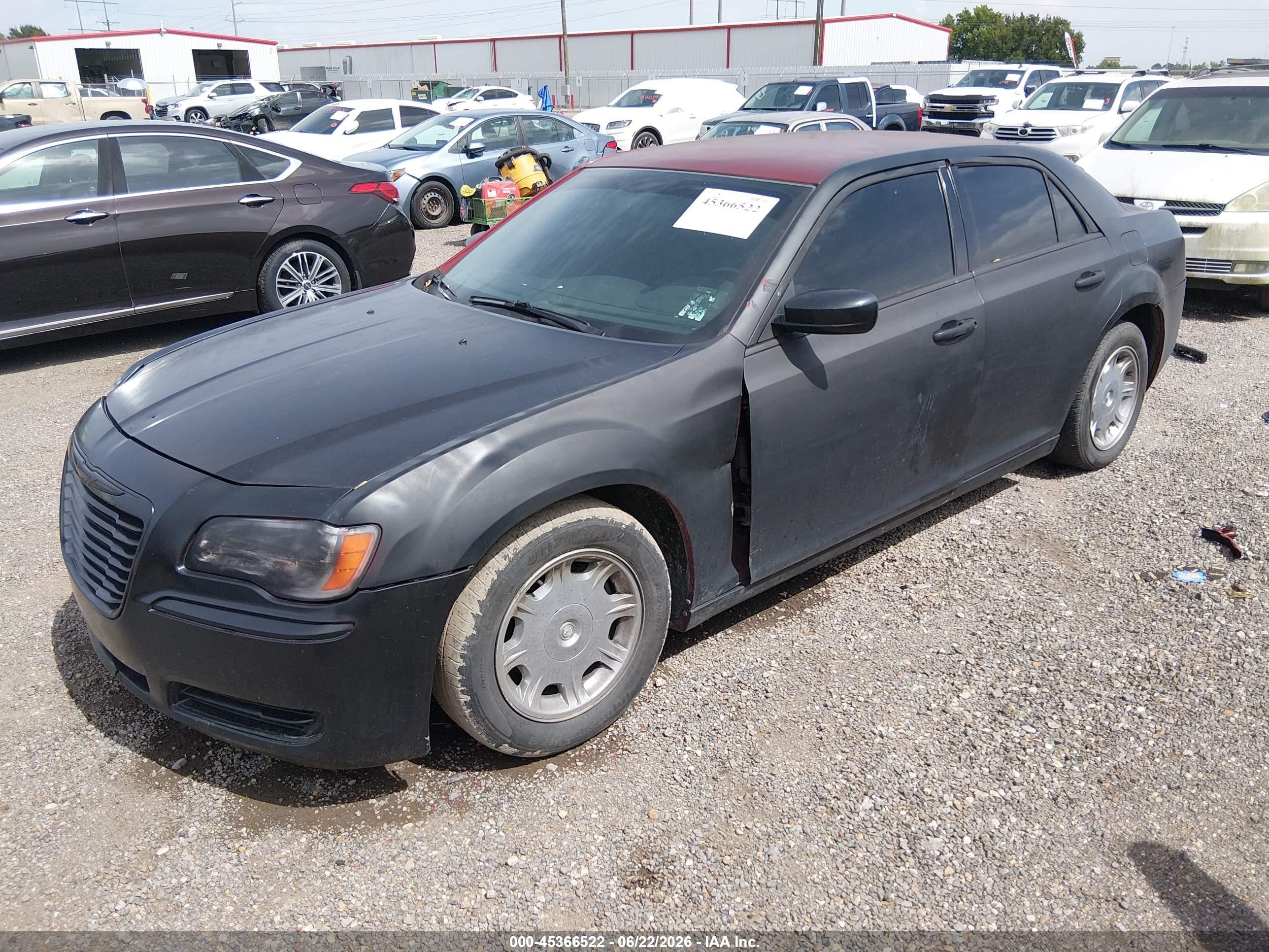 2014 Chrysler 300   Бордовый vin: 2C3CCAAG9EH262984