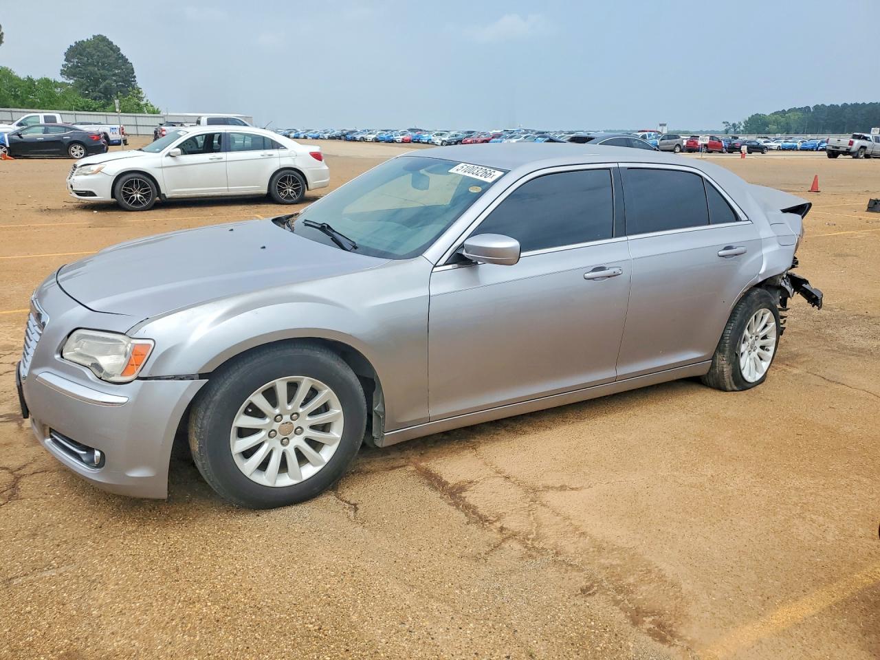 2014 Chrysler 300 Silver vin: 2C3CCAAG9EH372837