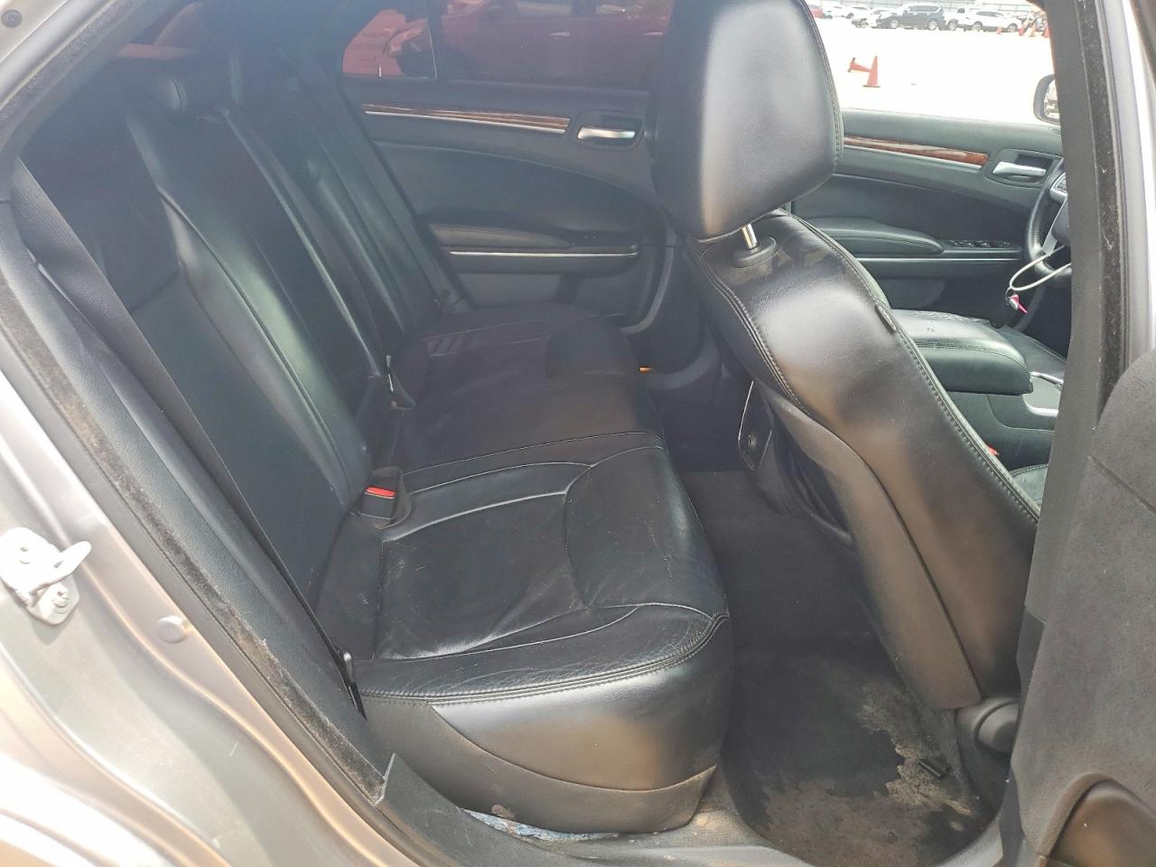 2014 Chrysler 300 Silver vin: 2C3CCAAG9EH372837