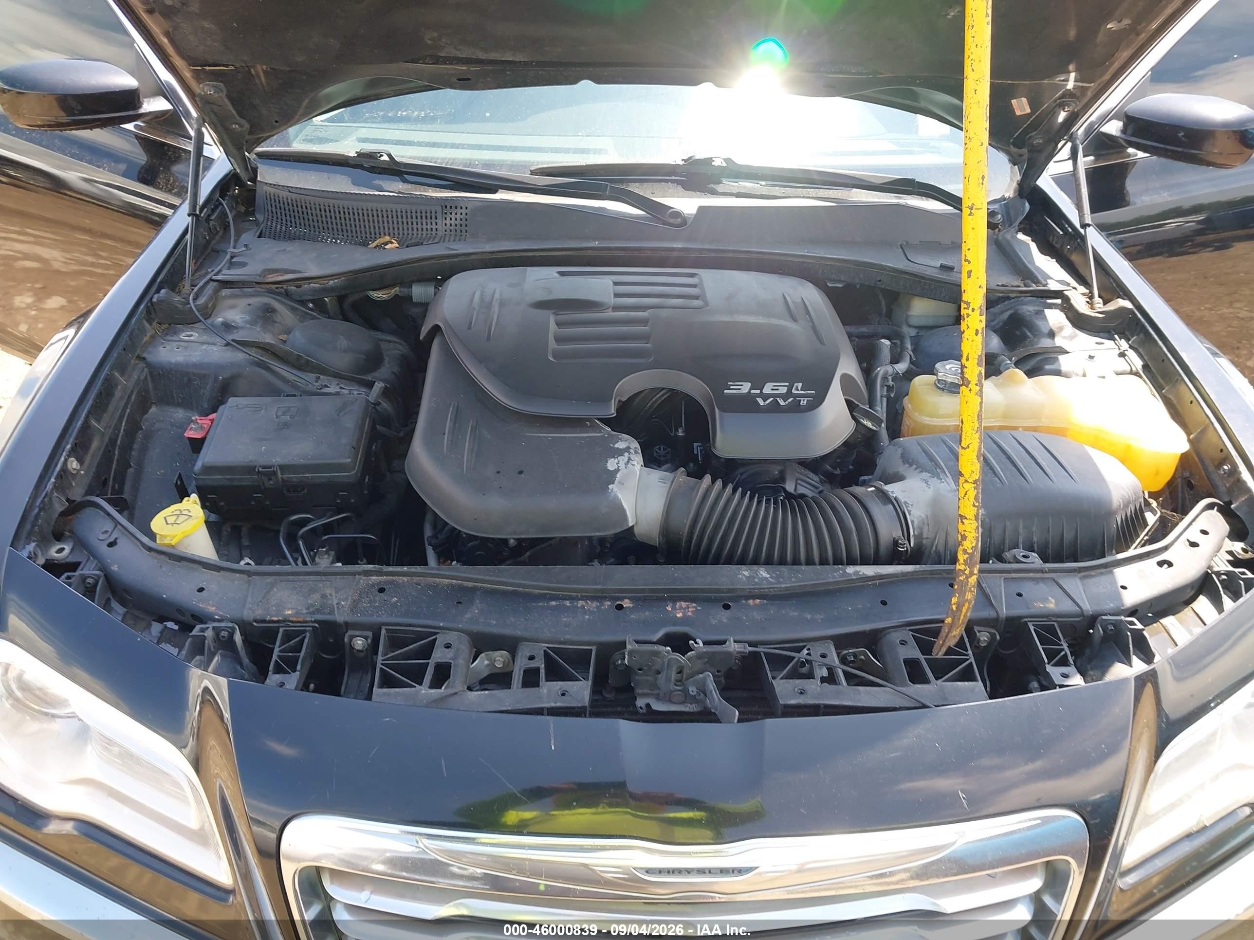 2014 Chrysler 300 Black vin: 2C3CCAAG9EH373678