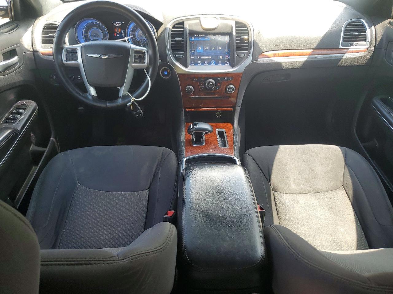 2014 Chrysler 300 Gray vin: 2C3CCAAG9EH376192