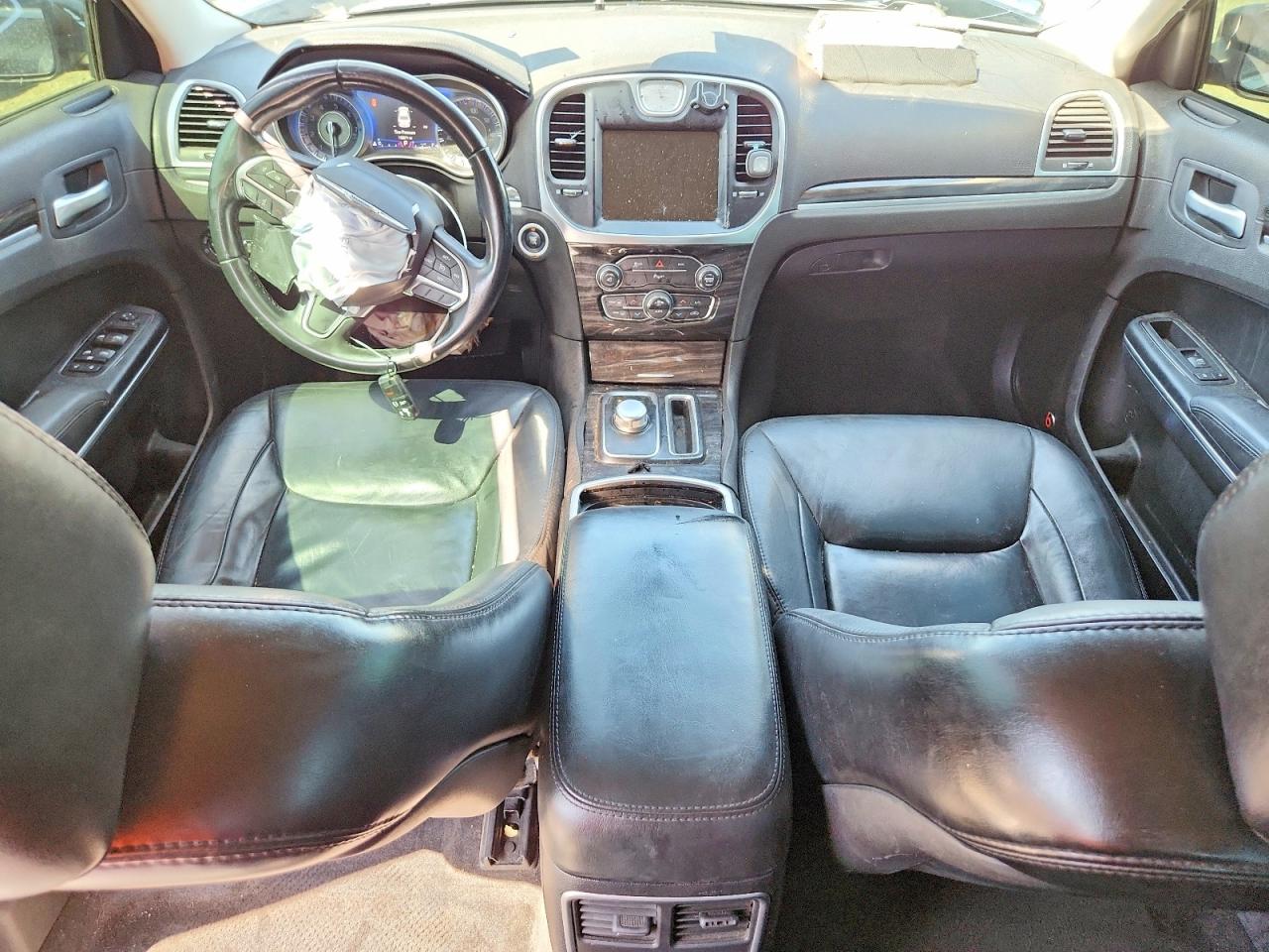 2015 Chrysler 300 Limited Черный vin: 2C3CCAAG9FH921759
