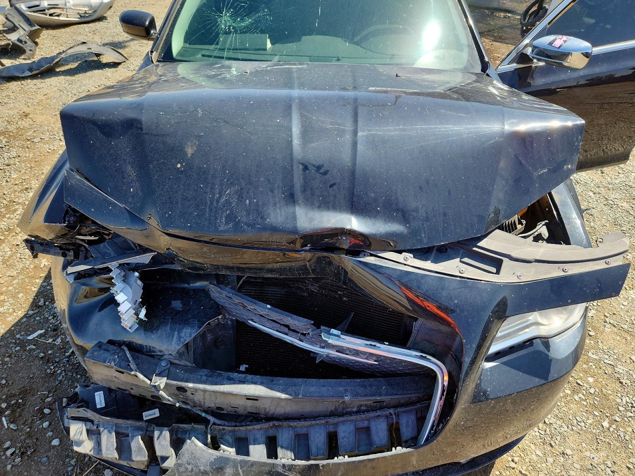 2015 Chrysler 300 Limited Черный vin: 2C3CCAAG9FH921759