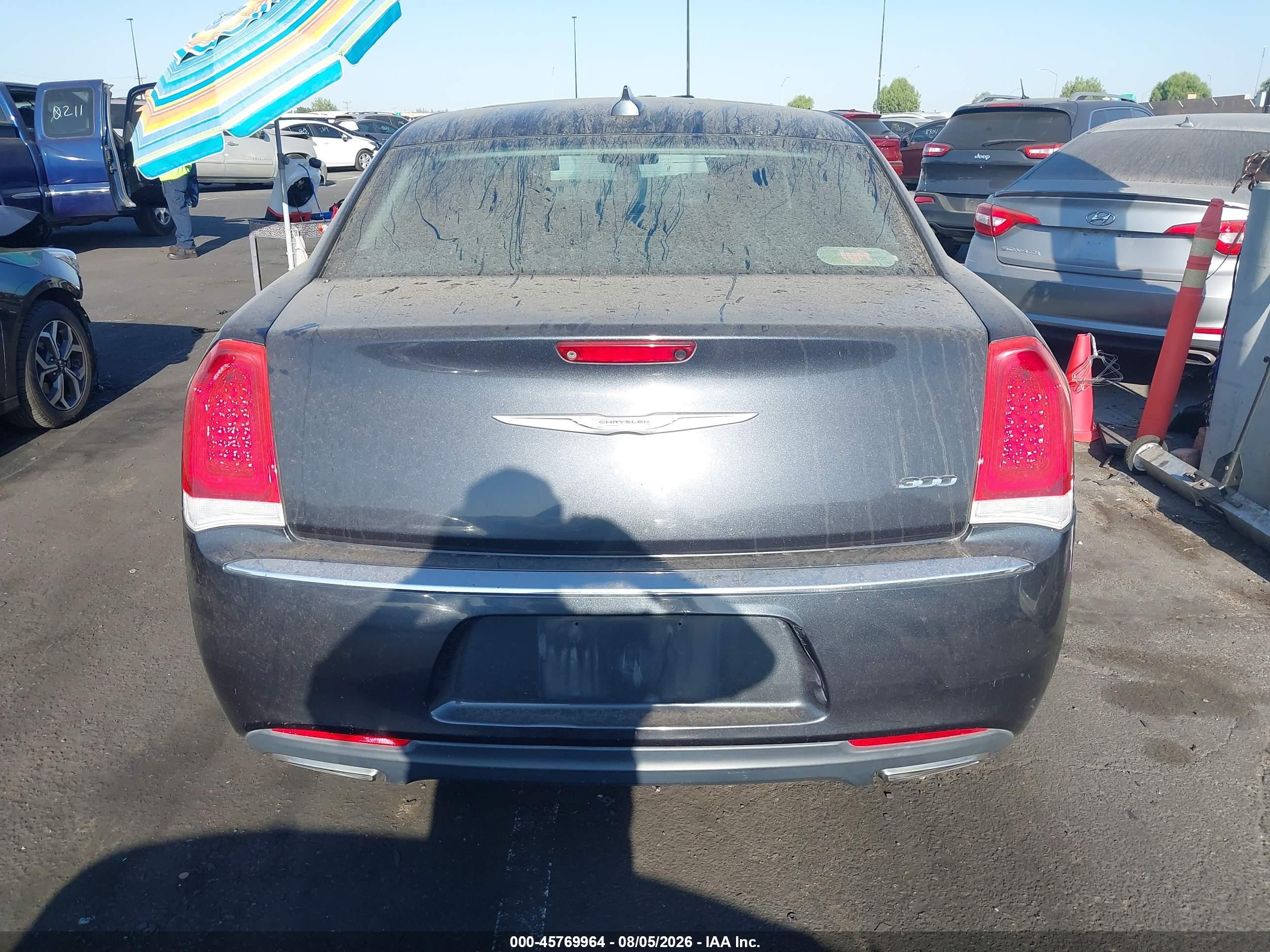 2015 Chrysler 300 Limited Gray vin: 2C3CCAAG9FH932048