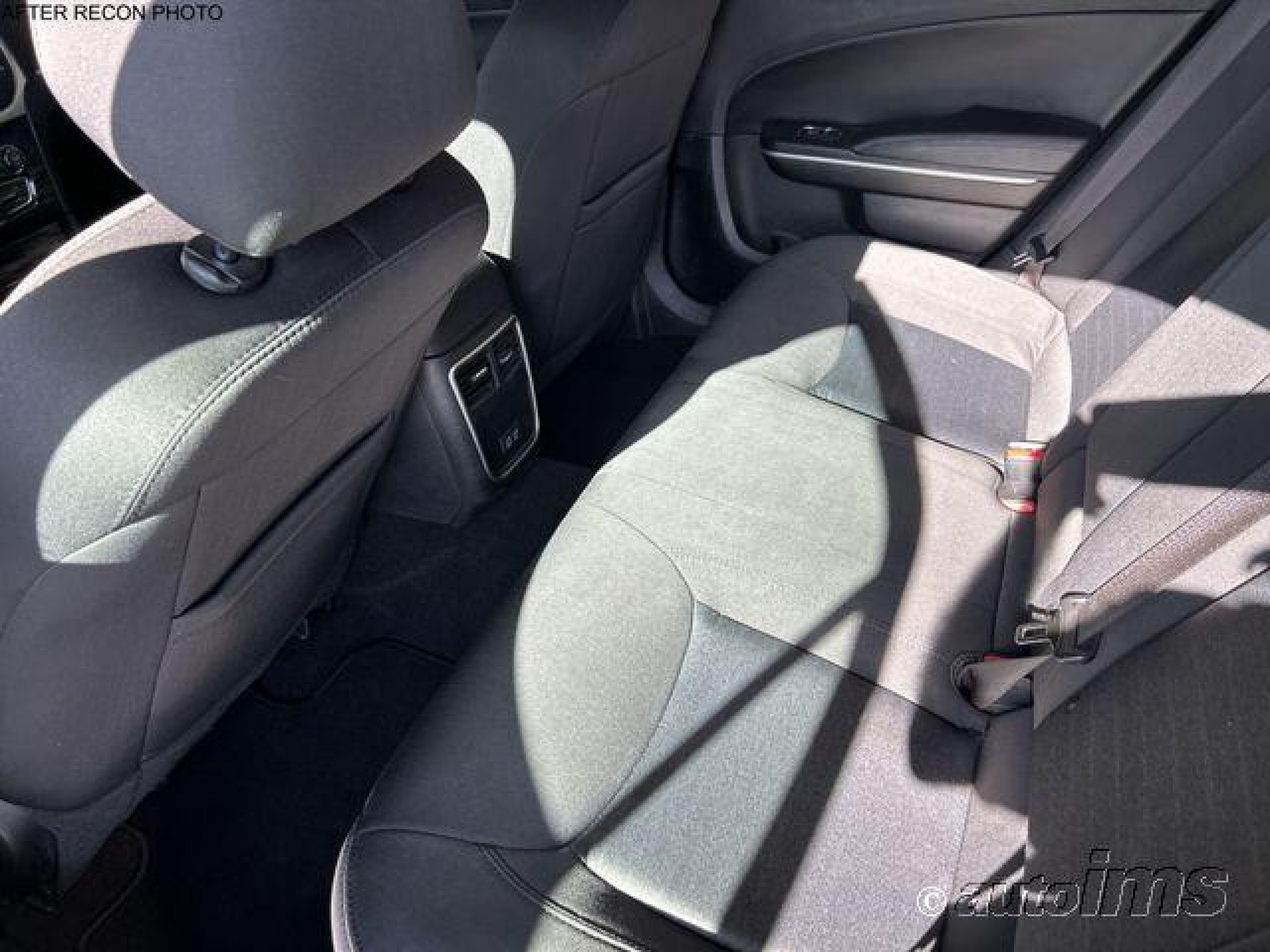 2021 Chrysler 300 Touring vin: 2C3CCAAG9MH570722