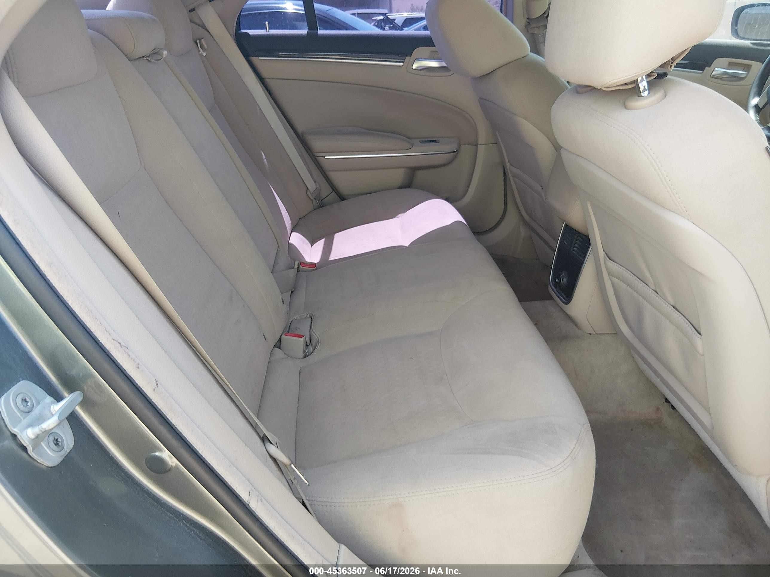 2012 Chrysler 300   Gray vin: 2C3CCAAGXCH104666