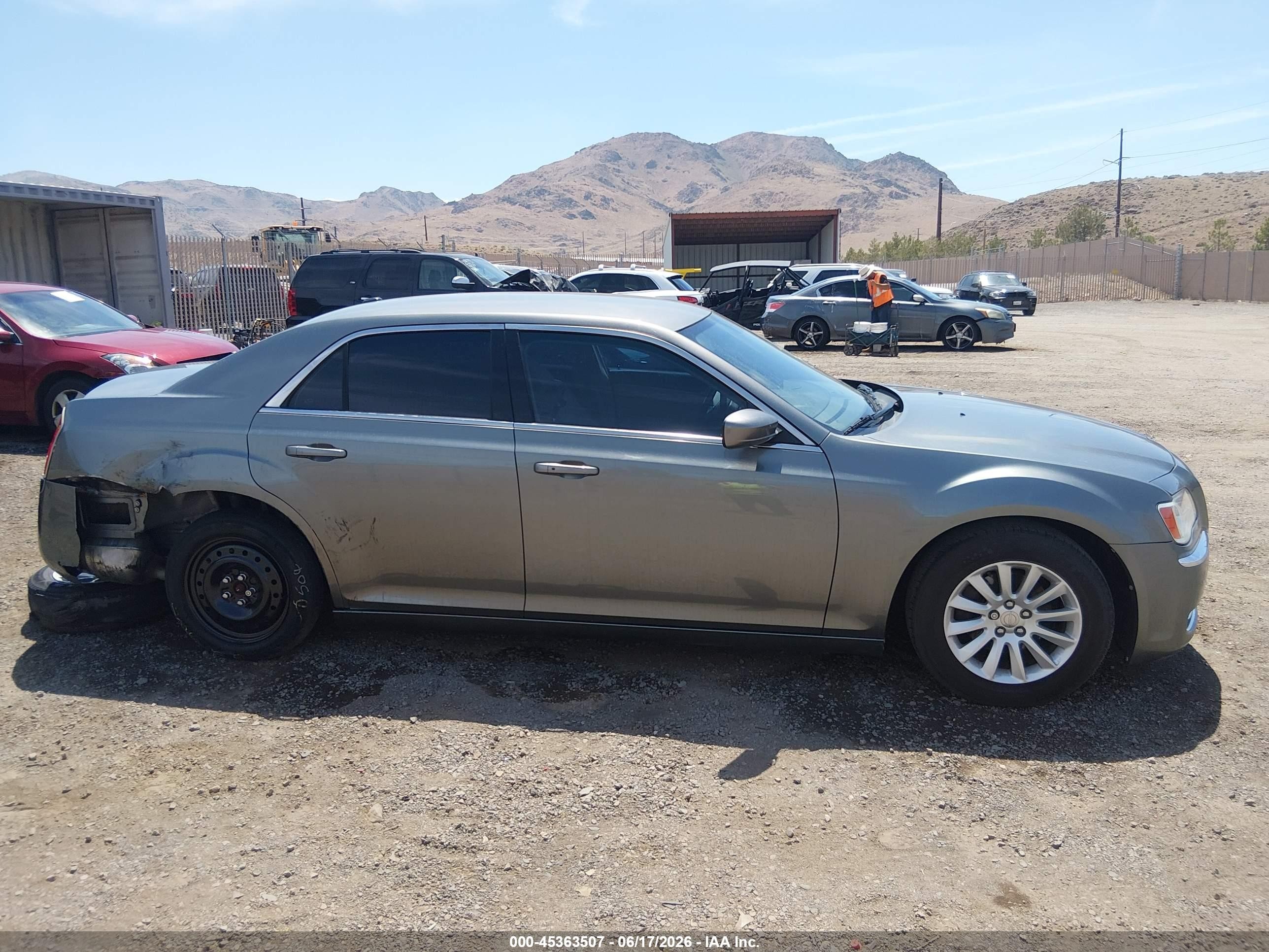 2012 Chrysler 300   Gray vin: 2C3CCAAGXCH104666