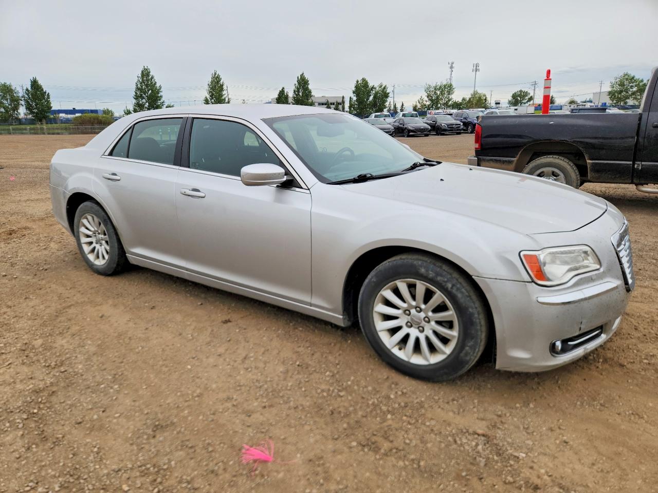 2012 Chrysler 300 Silver vin: 2C3CCAAGXCH110421