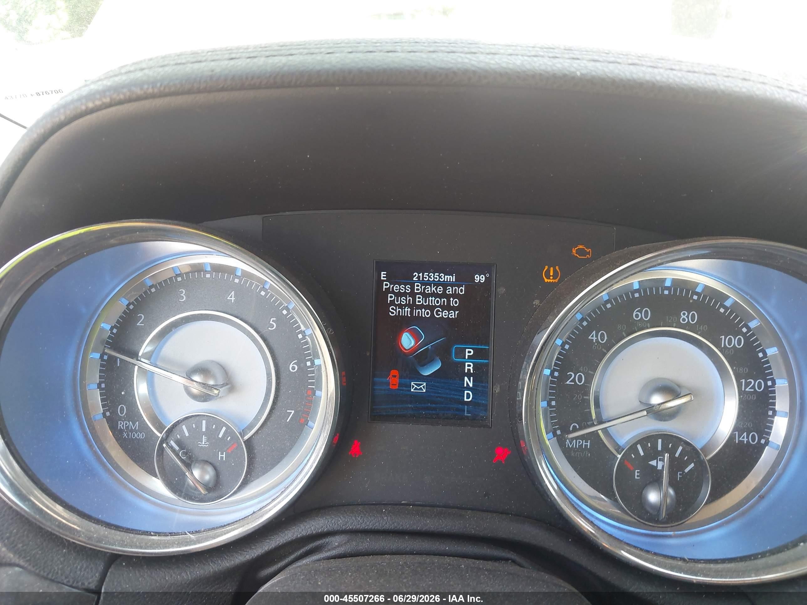 2013 Chrysler 300 Motown Maroon vin: 2C3CCAAGXDH573340
