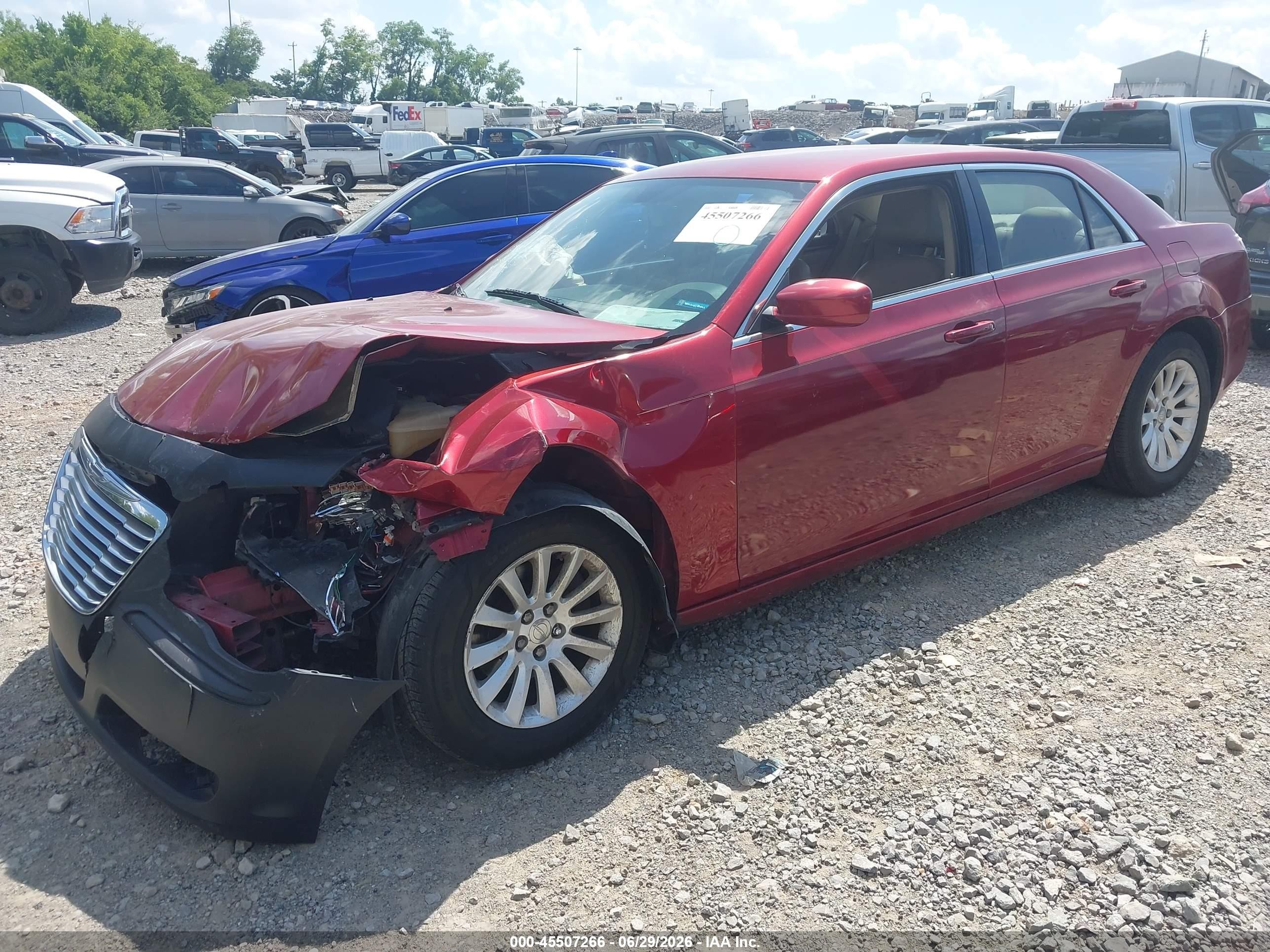 2013 Chrysler 300 Motown Maroon vin: 2C3CCAAGXDH573340