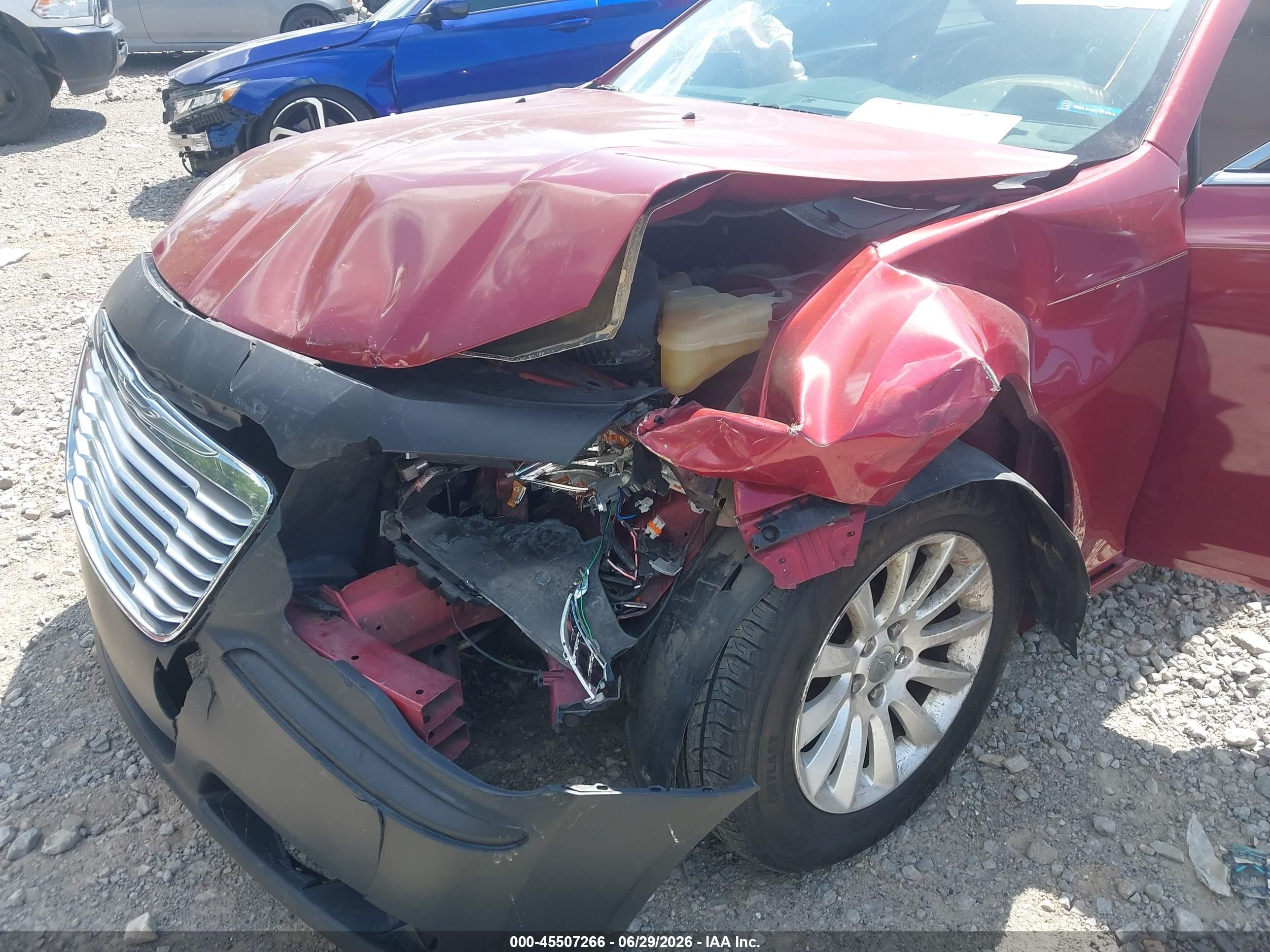2013 Chrysler 300 Motown Maroon vin: 2C3CCAAGXDH573340