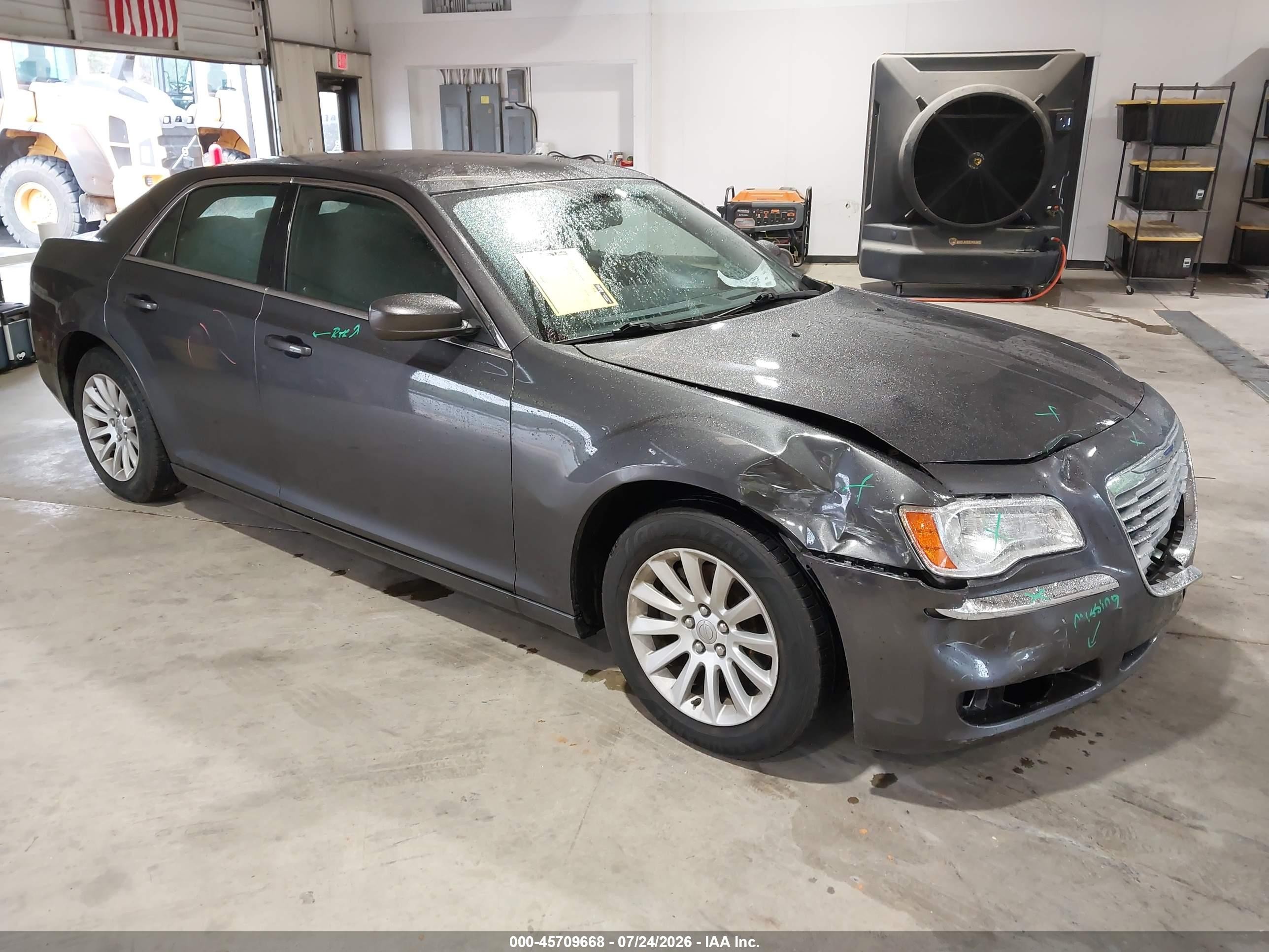 2013 Chrysler 300 Motown Gray vin: 2C3CCAAGXDH614033