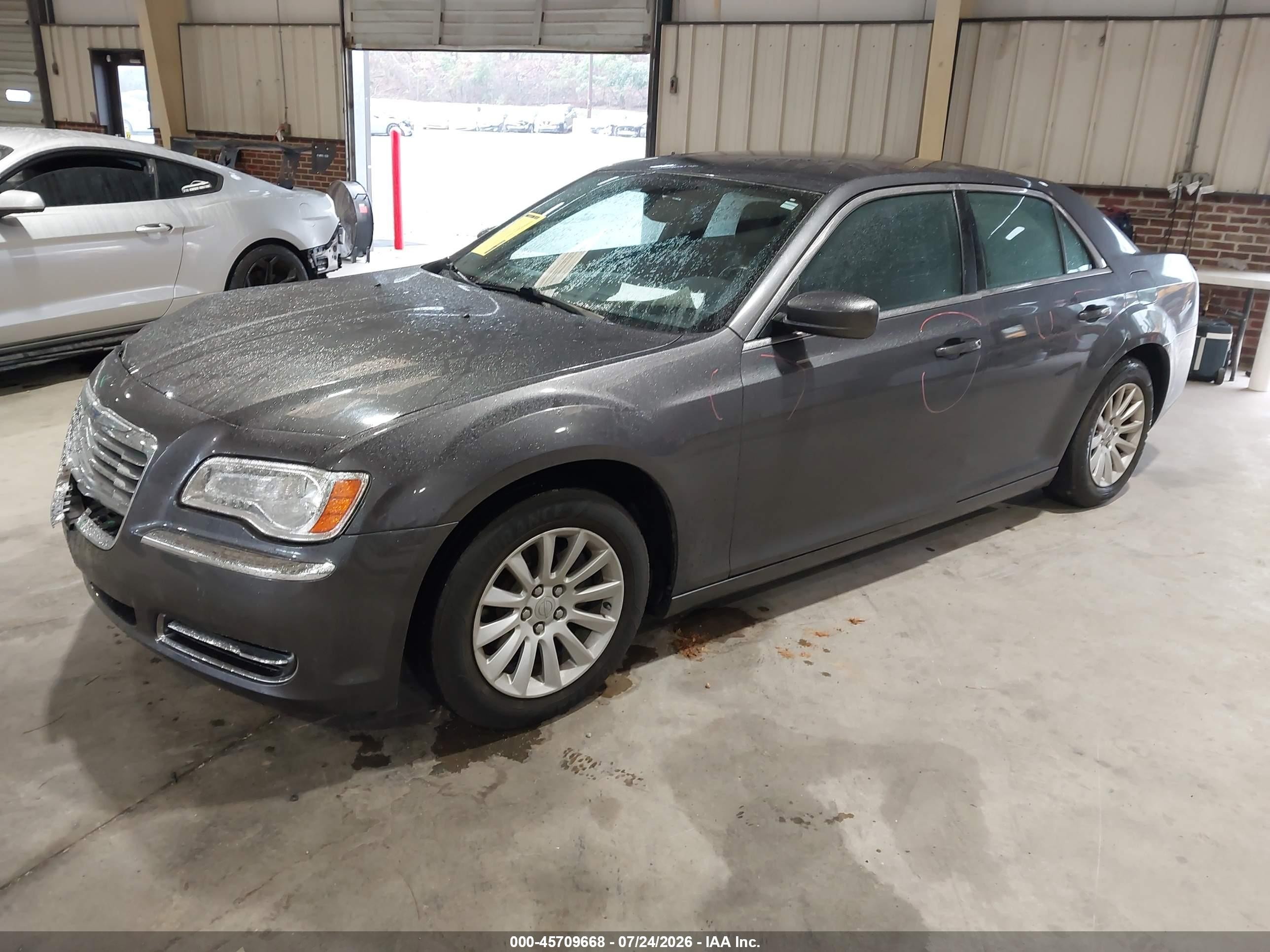 2013 Chrysler 300 Motown Gray vin: 2C3CCAAGXDH614033