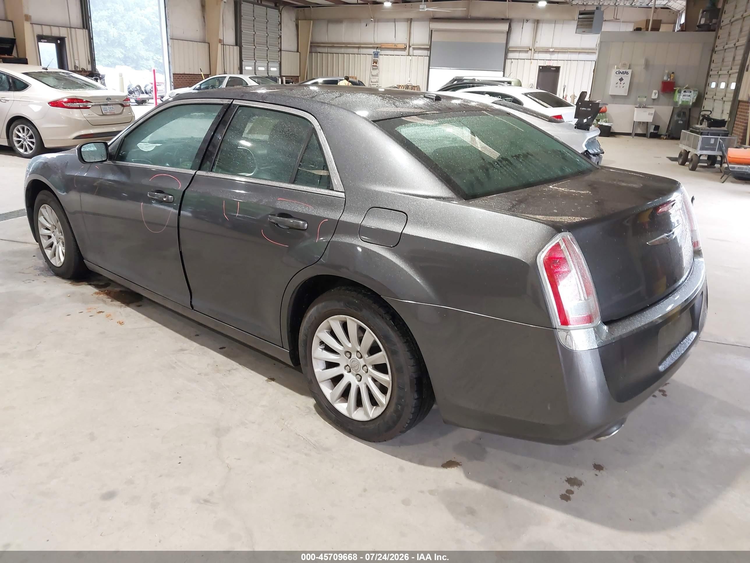 2013 Chrysler 300 Motown Gray vin: 2C3CCAAGXDH614033