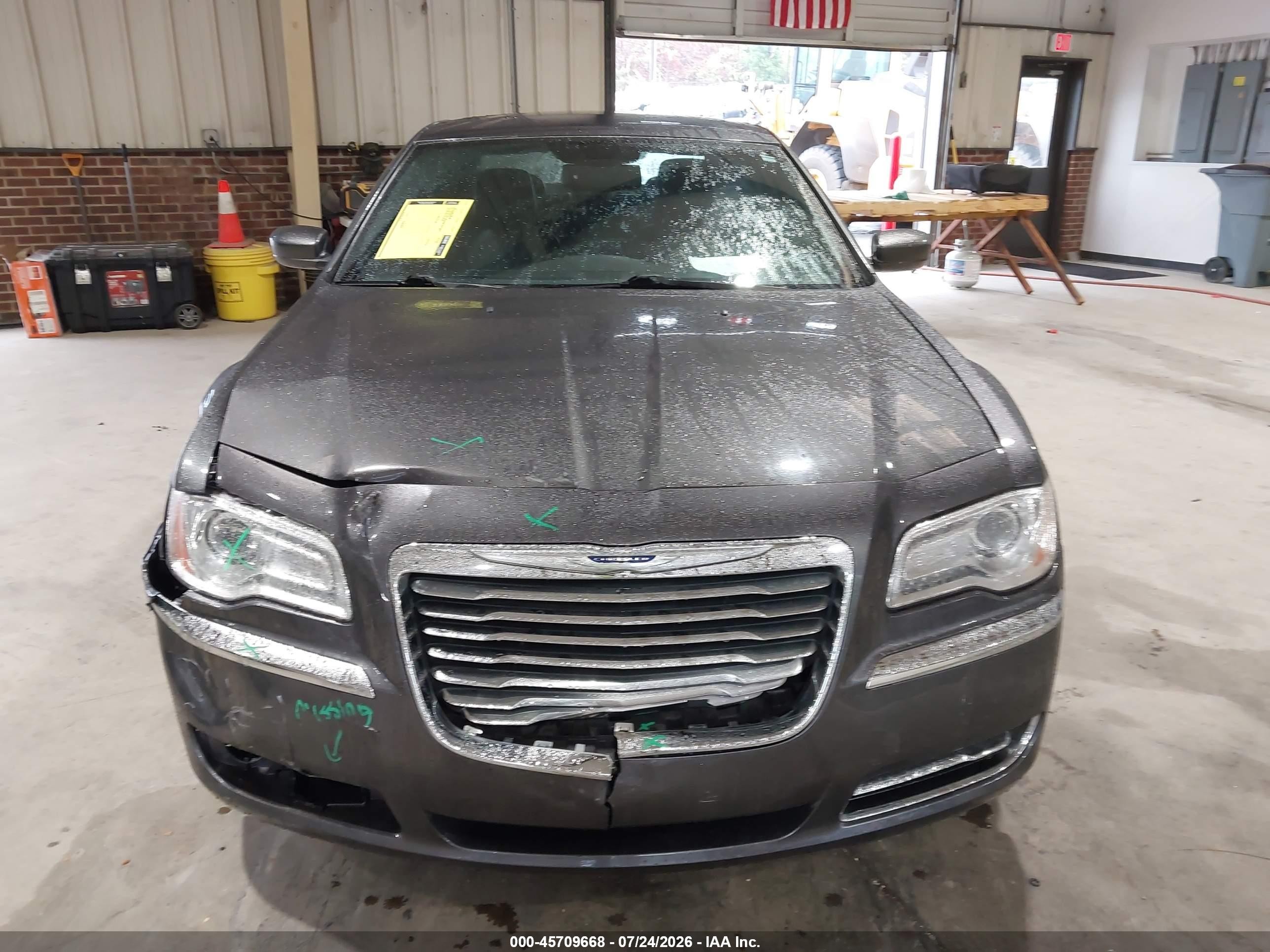 2013 Chrysler 300 Motown Gray vin: 2C3CCAAGXDH614033