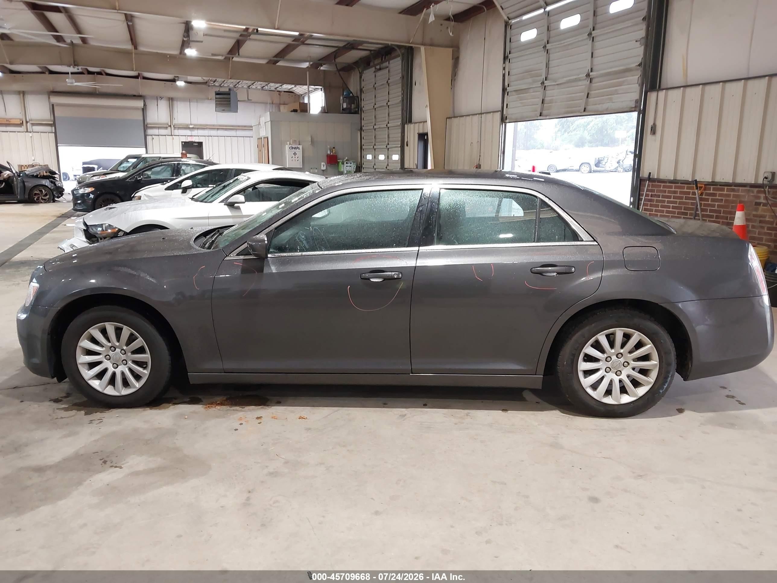 2013 Chrysler 300 Motown Gray vin: 2C3CCAAGXDH614033