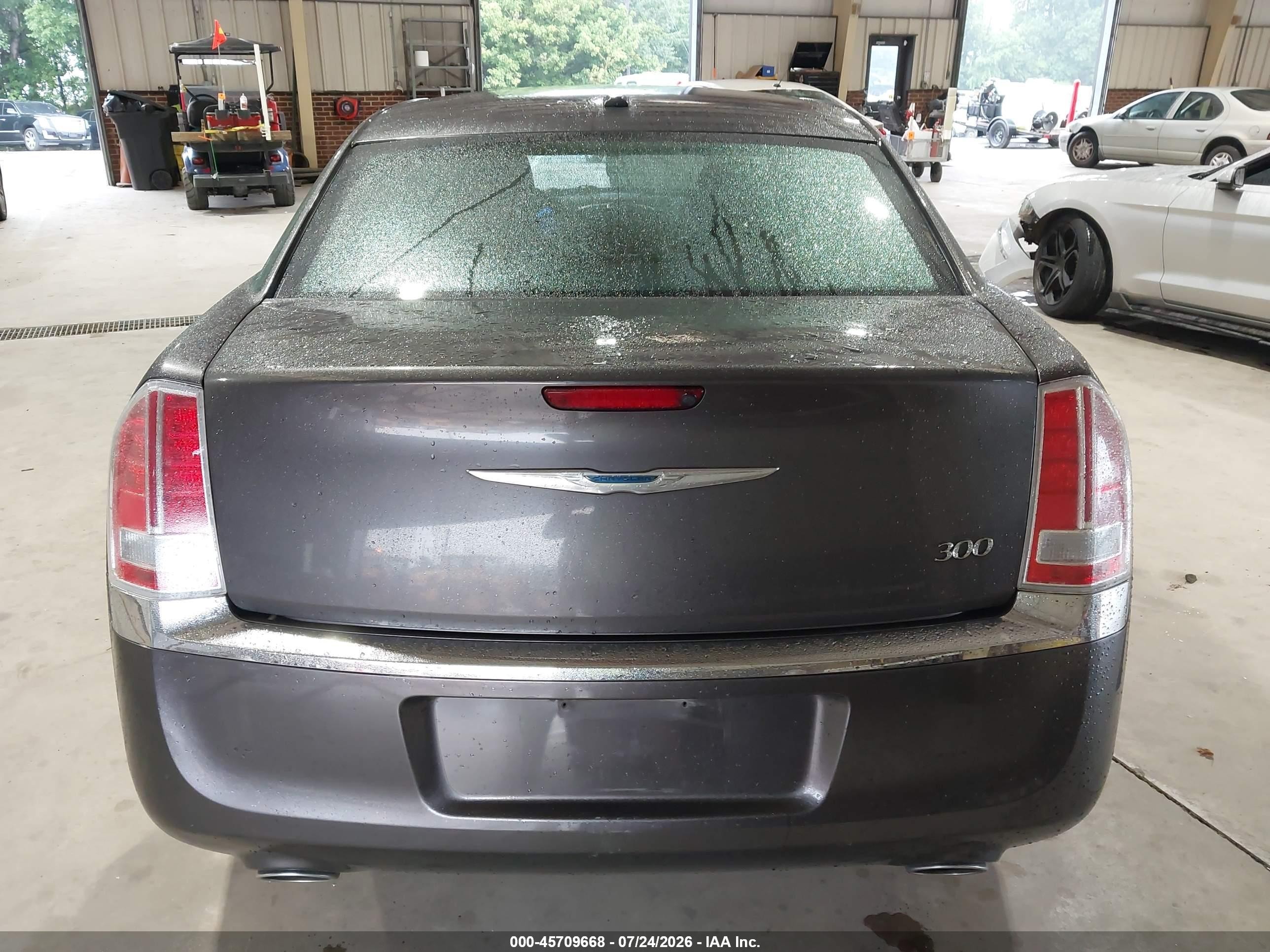 2013 Chrysler 300 Motown Gray vin: 2C3CCAAGXDH614033