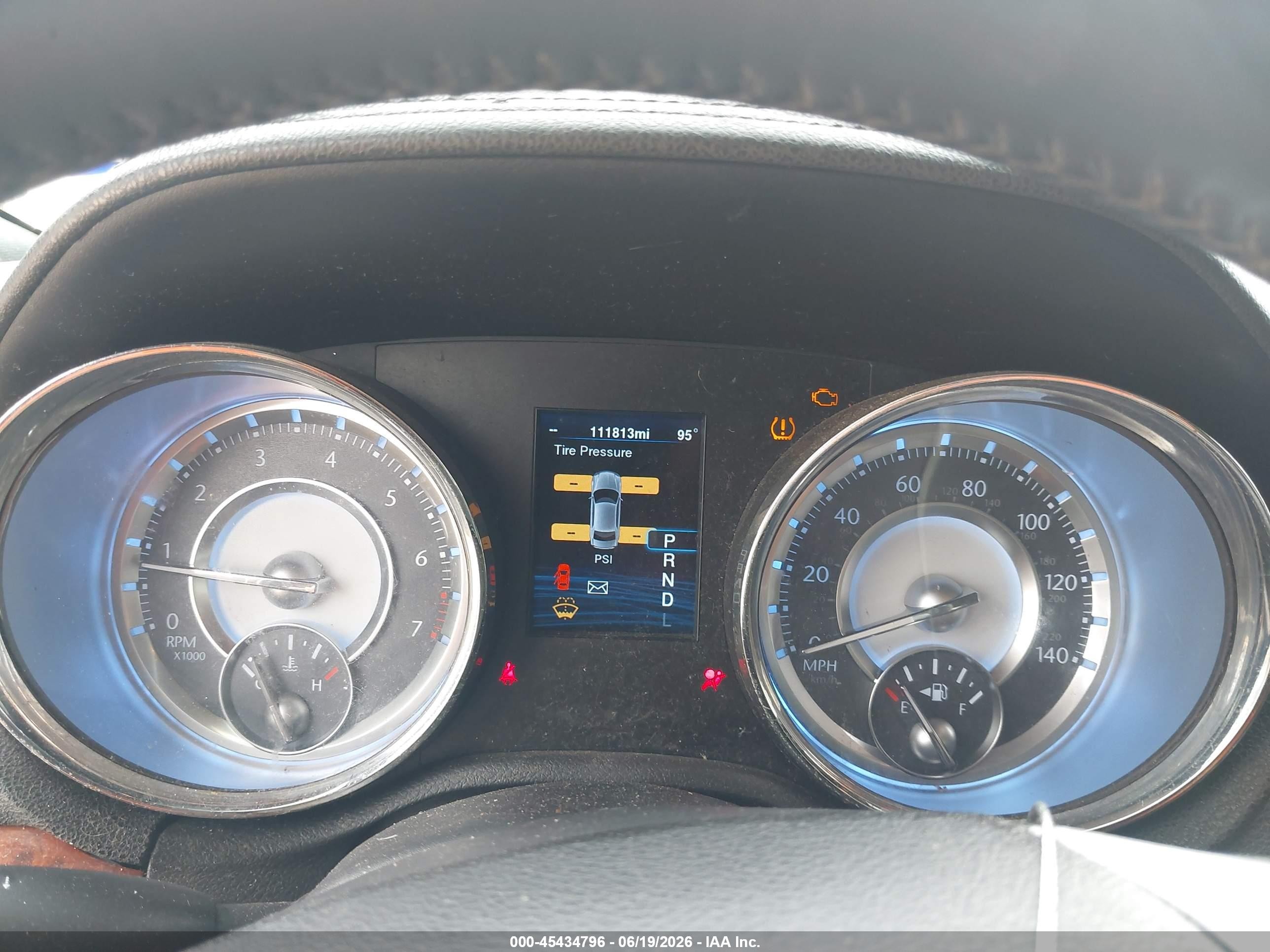 2013 Chrysler 300 Motown Серебряный vin: 2C3CCAAGXDH626361