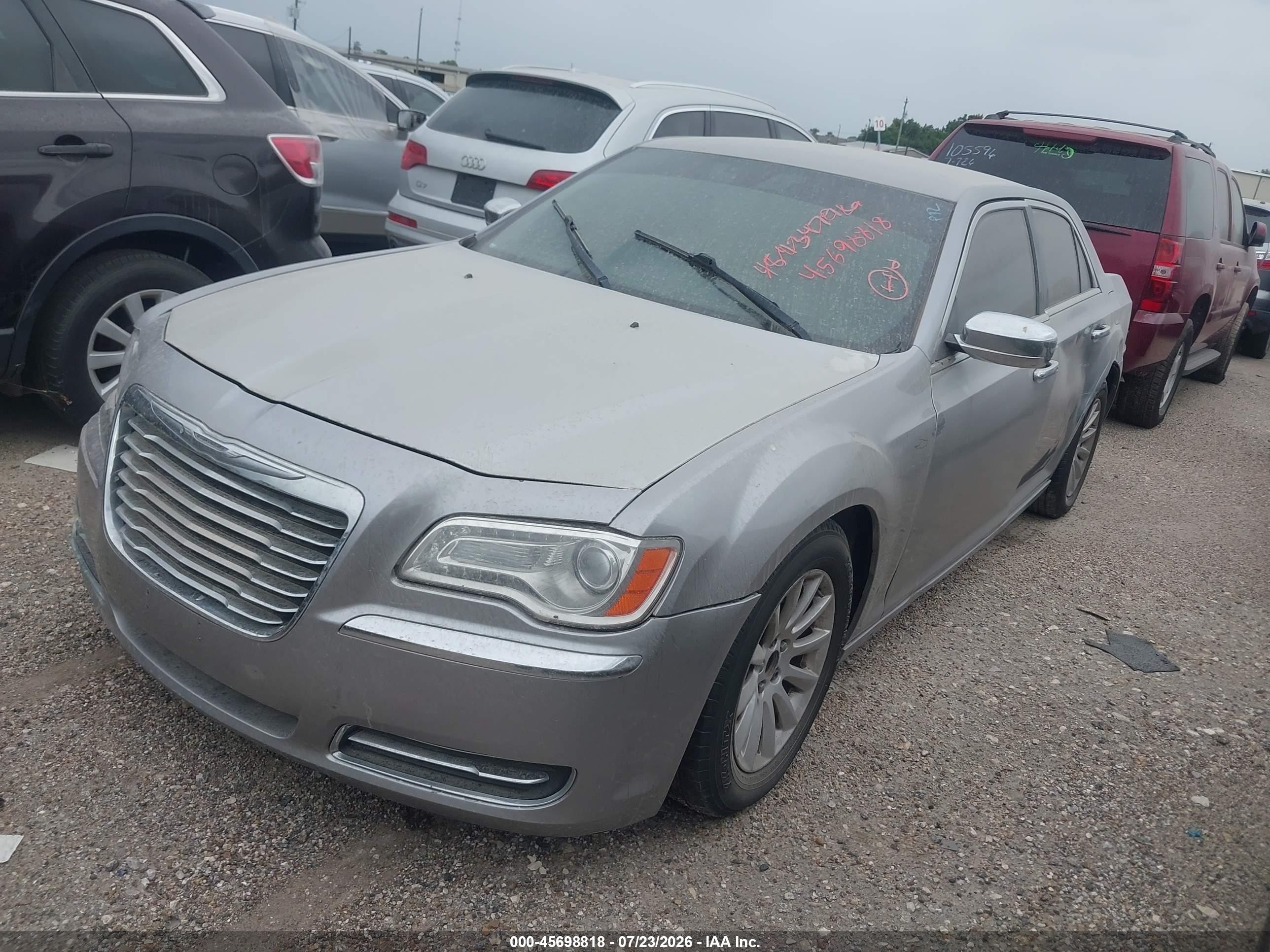 2013 Chrysler 300 Motown Silver vin: 2C3CCAAGXDH626361