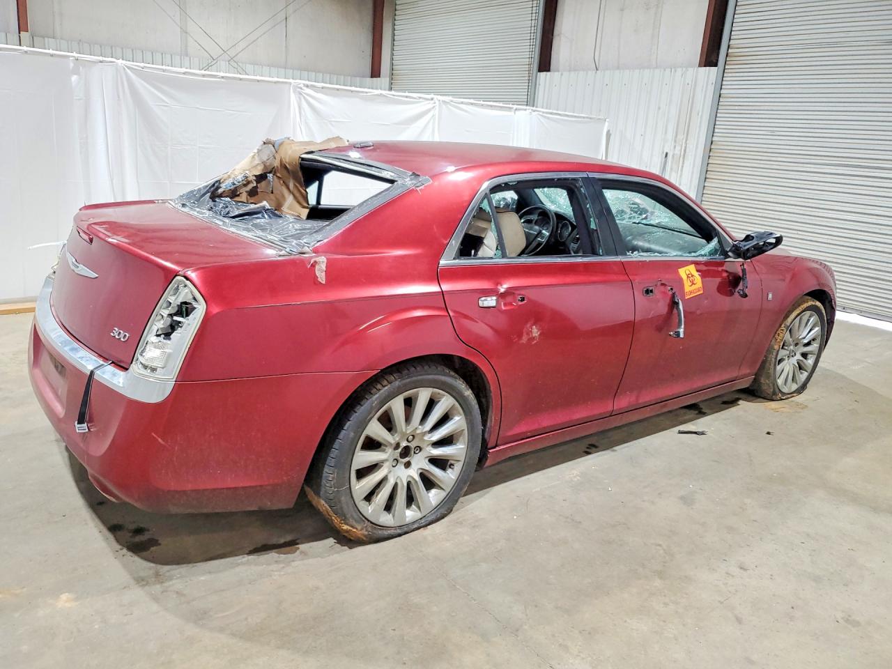 2013 Chrysler 300 Burgundy vin: 2C3CCAAGXDH698323