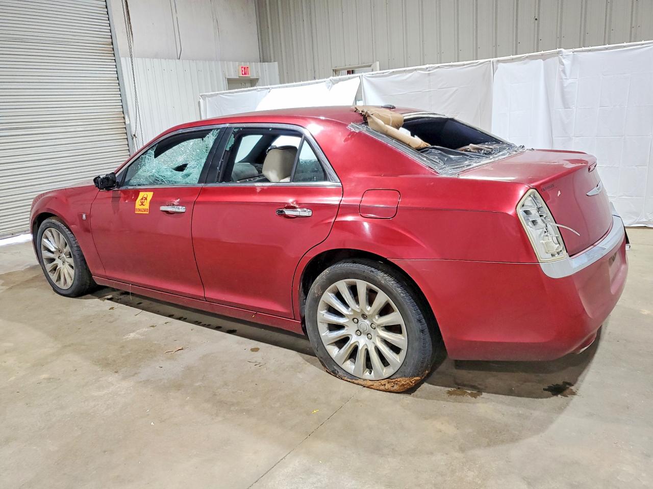 2013 Chrysler 300 Burgundy vin: 2C3CCAAGXDH698323