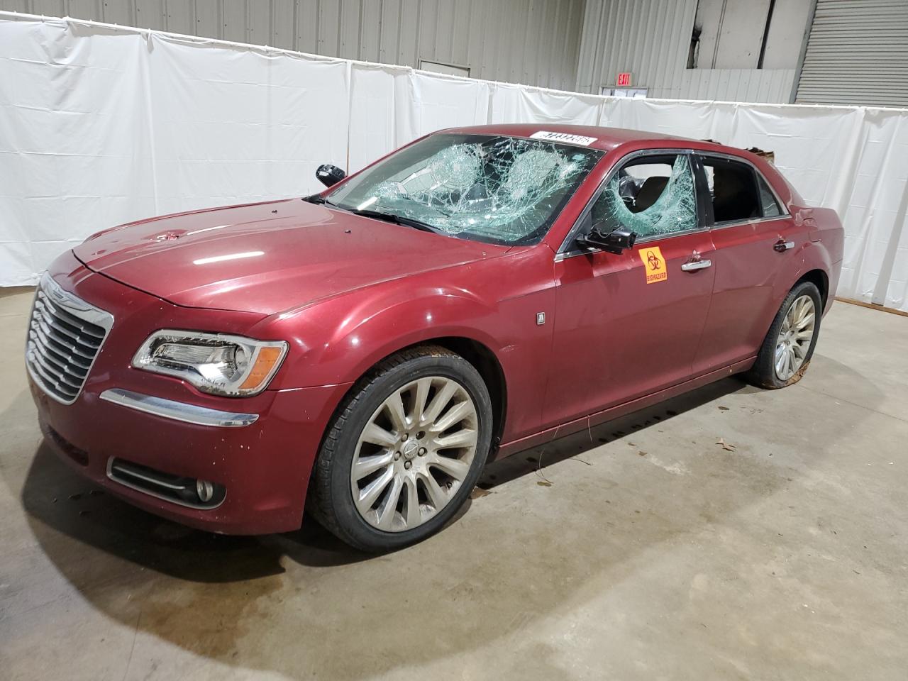 2013 Chrysler 300 Burgundy vin: 2C3CCAAGXDH698323 Damage: Left Front Fender, Dent(S) W/ Paint Dmg, 2 To 3 Inches