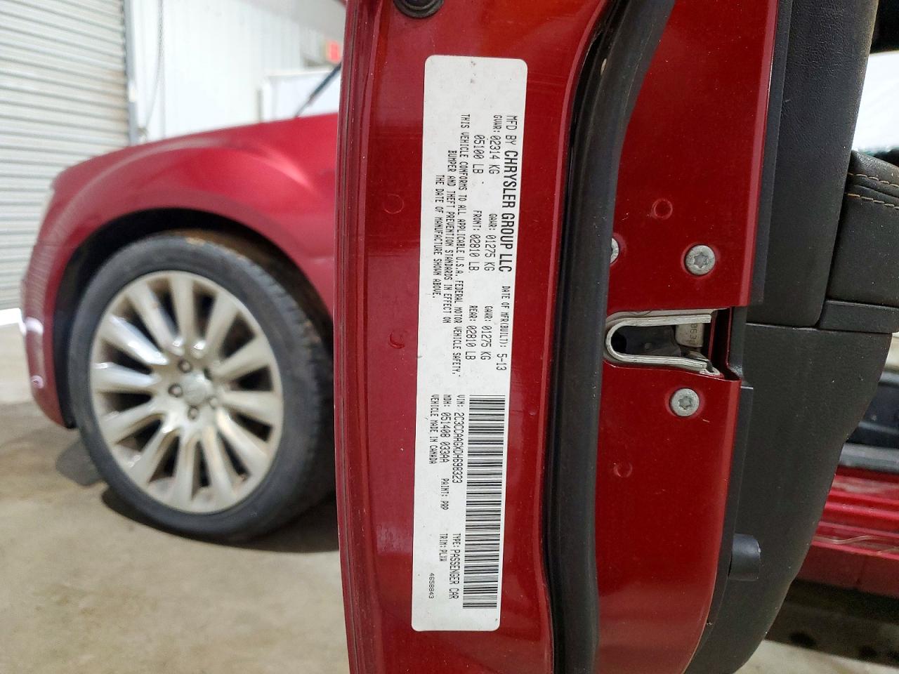 2013 Chrysler 300 Burgundy vin: 2C3CCAAGXDH698323