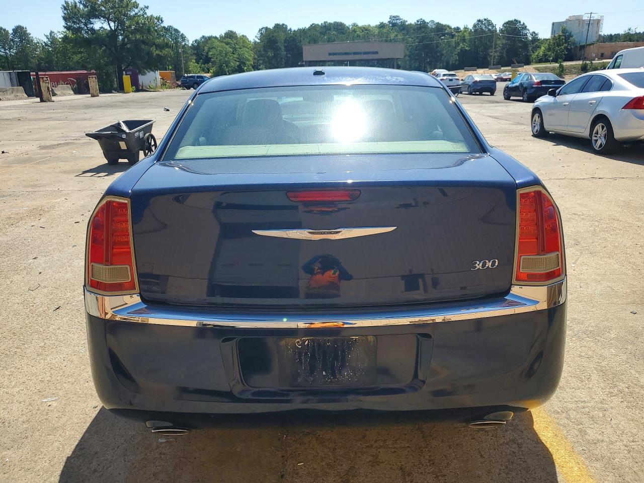 2014 Chrysler 300 Blue vin: 2C3CCAAGXEH124323
