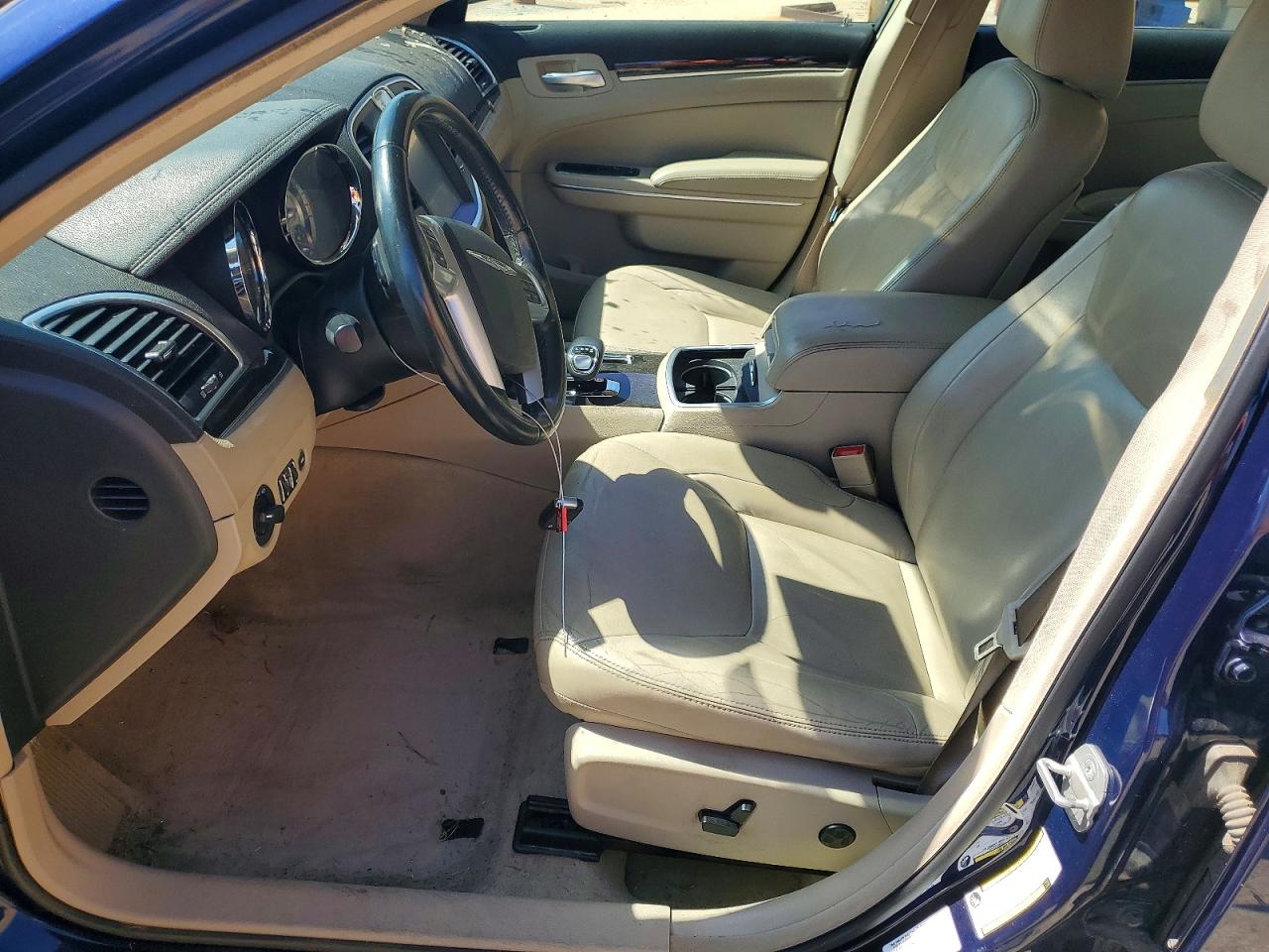 2014 Chrysler 300 Blue vin: 2C3CCAAGXEH124323