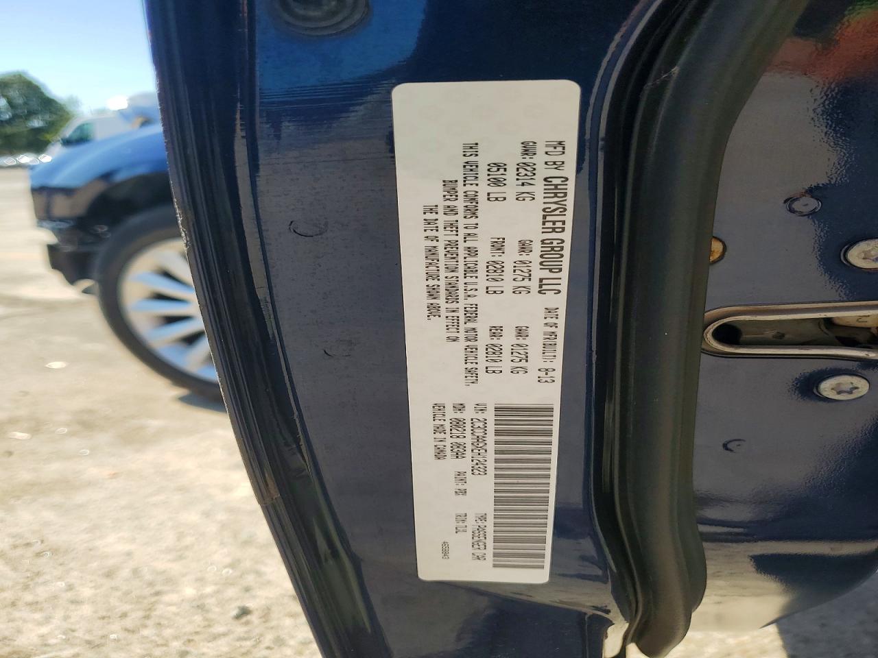 2014 Chrysler 300 Blue vin: 2C3CCAAGXEH124323