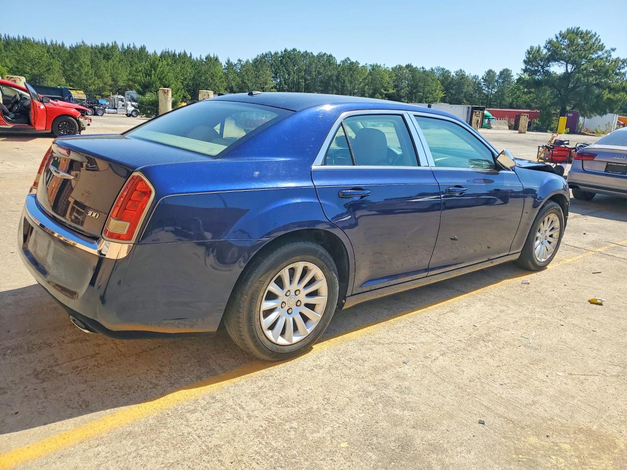2014 Chrysler 300 Blue vin: 2C3CCAAGXEH124323