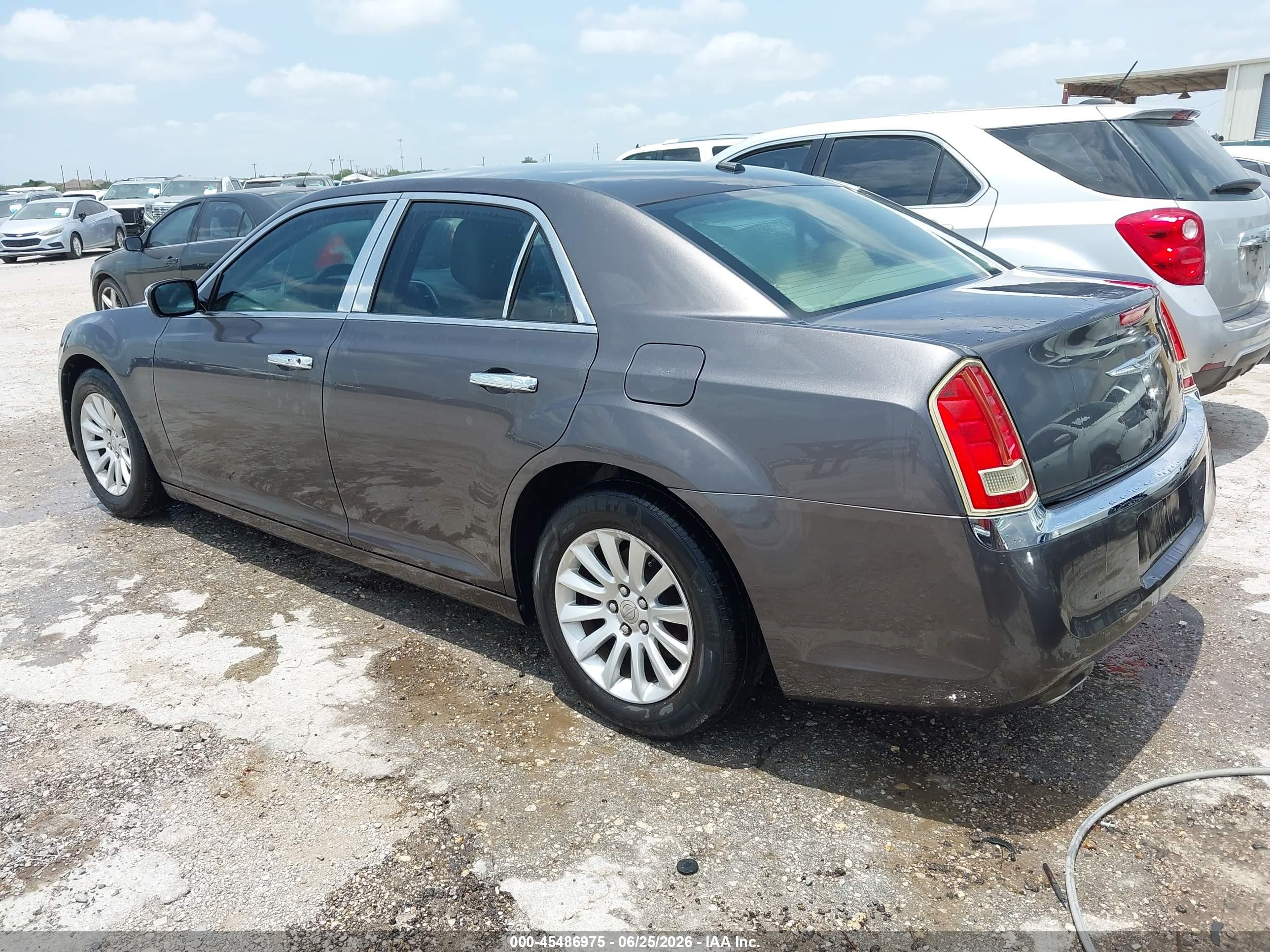 2014 Chrysler 300   Серый vin: 2C3CCAAGXEH200283