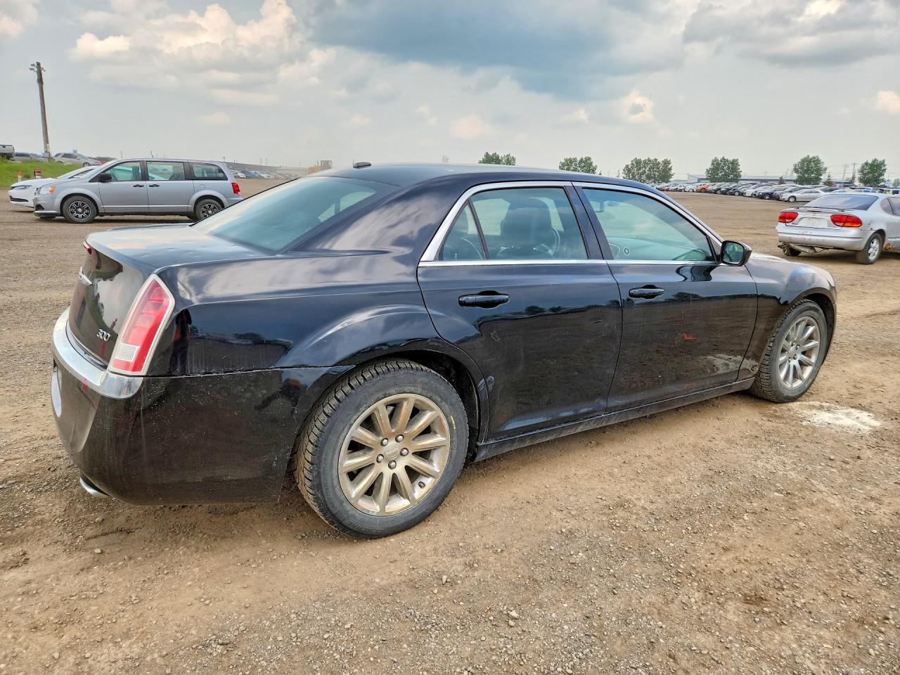 2014 Chrysler 300 Black vin: 2C3CCAAGXEH208044