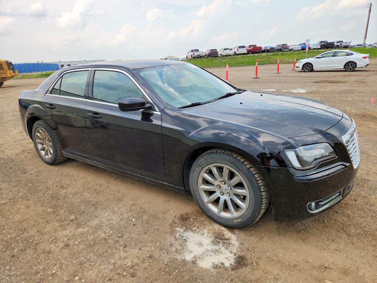 2014 Chrysler 300 Black vin: 2C3CCAAGXEH208044