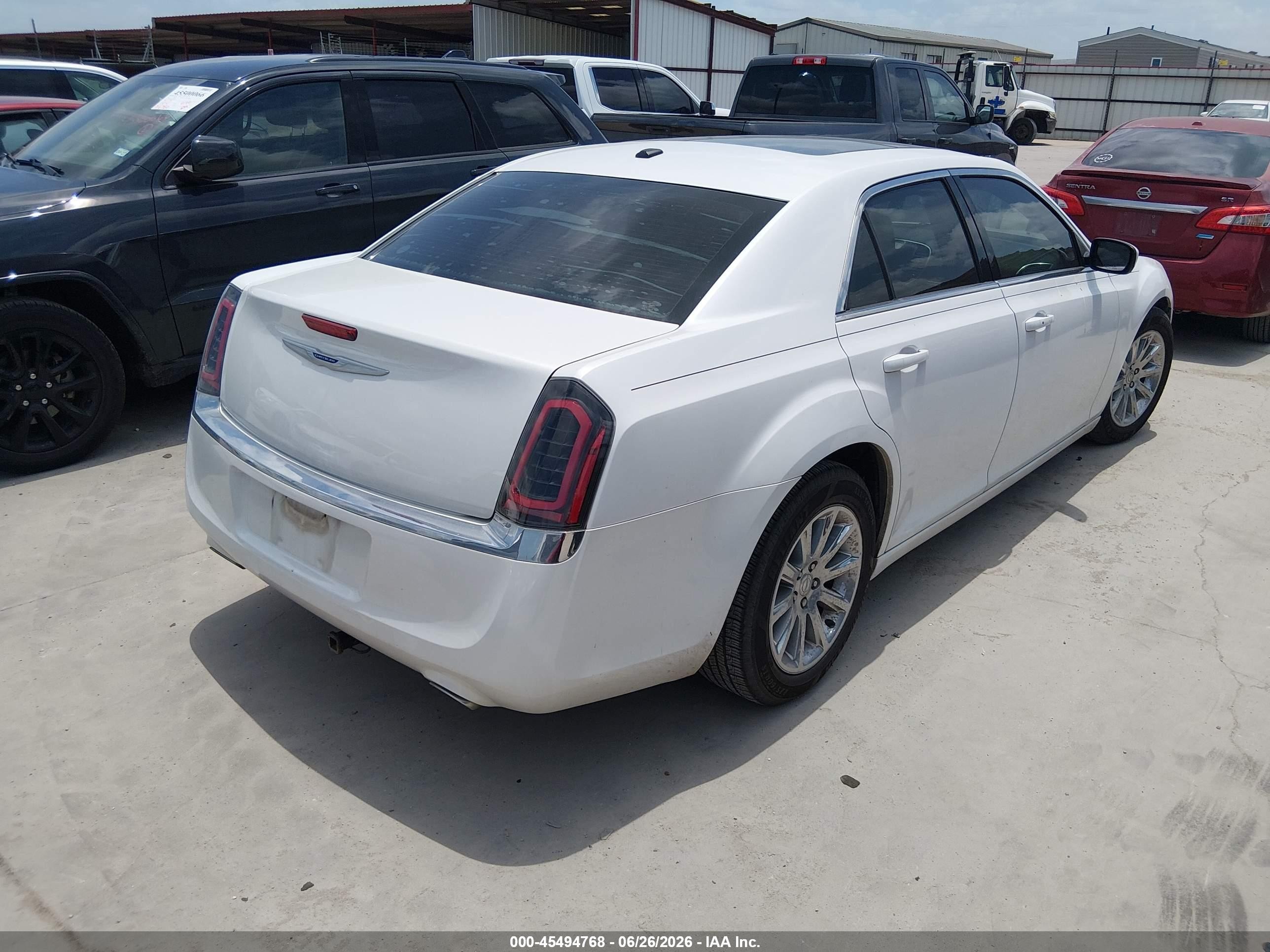 2014 Chrysler 300   White vin: 2C3CCAAGXEH378100