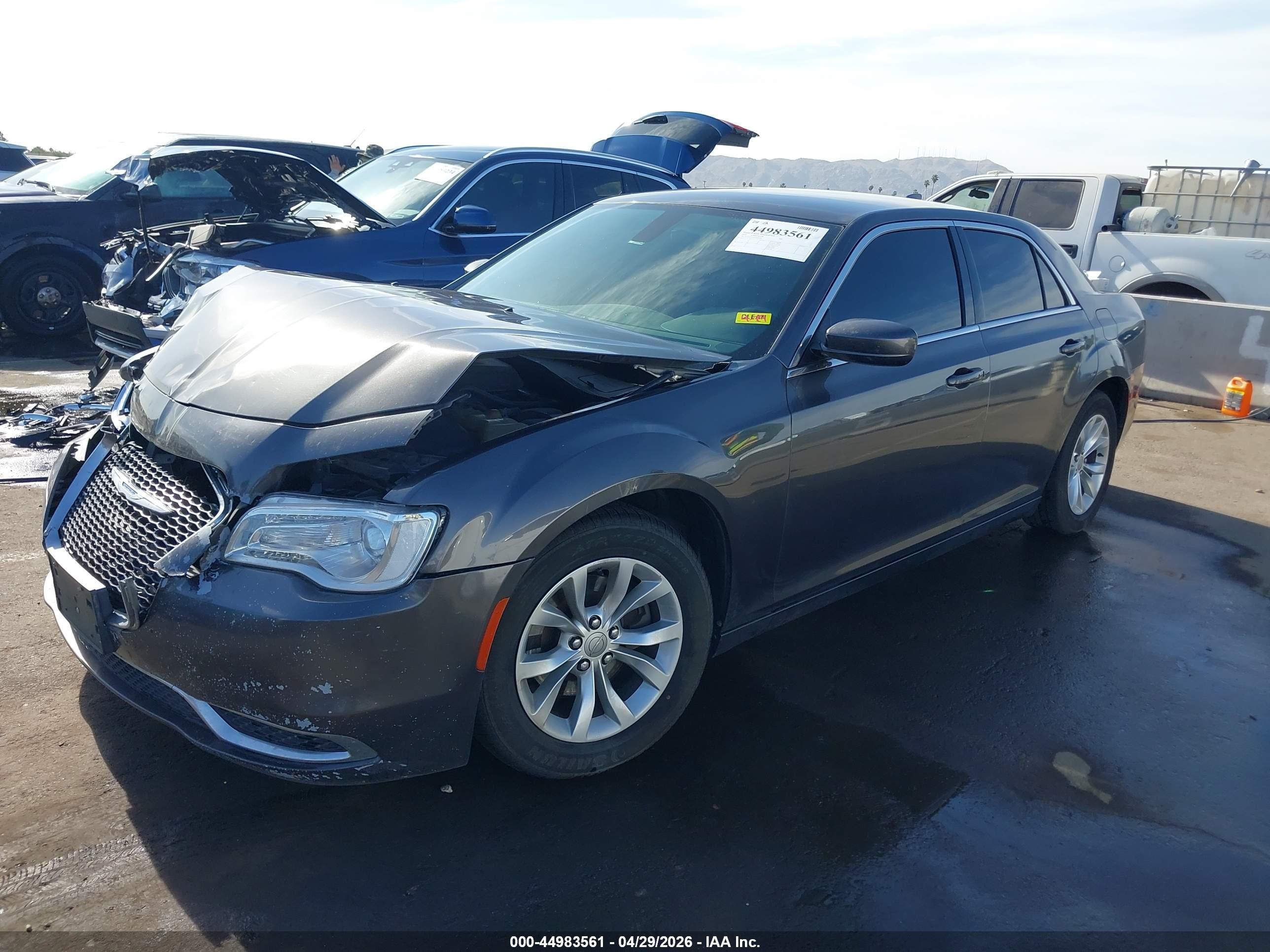 2015 Chrysler 300 Limited Gray vin: 2C3CCAAGXFH801940