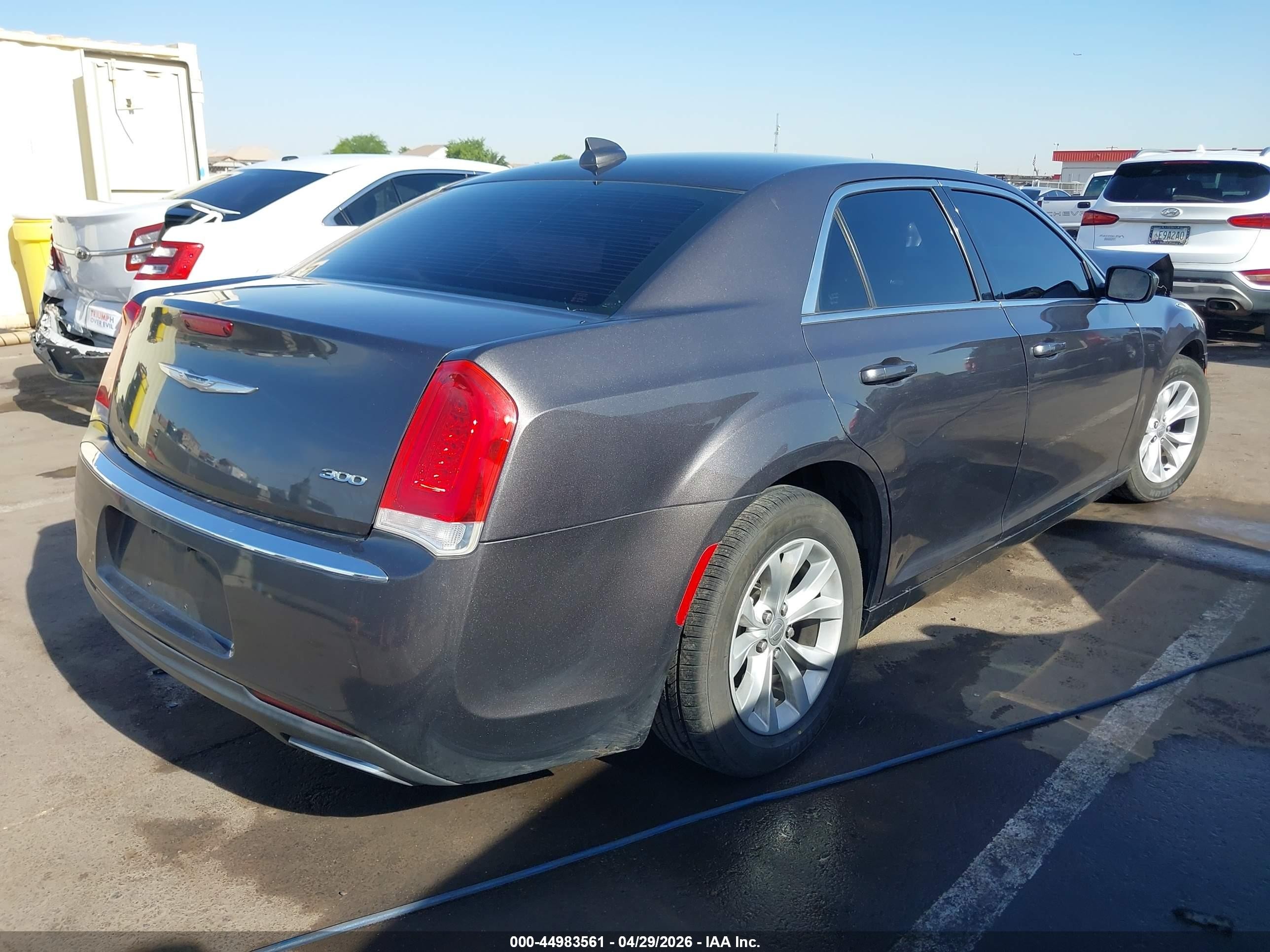 2015 Chrysler 300 Limited Gray vin: 2C3CCAAGXFH801940