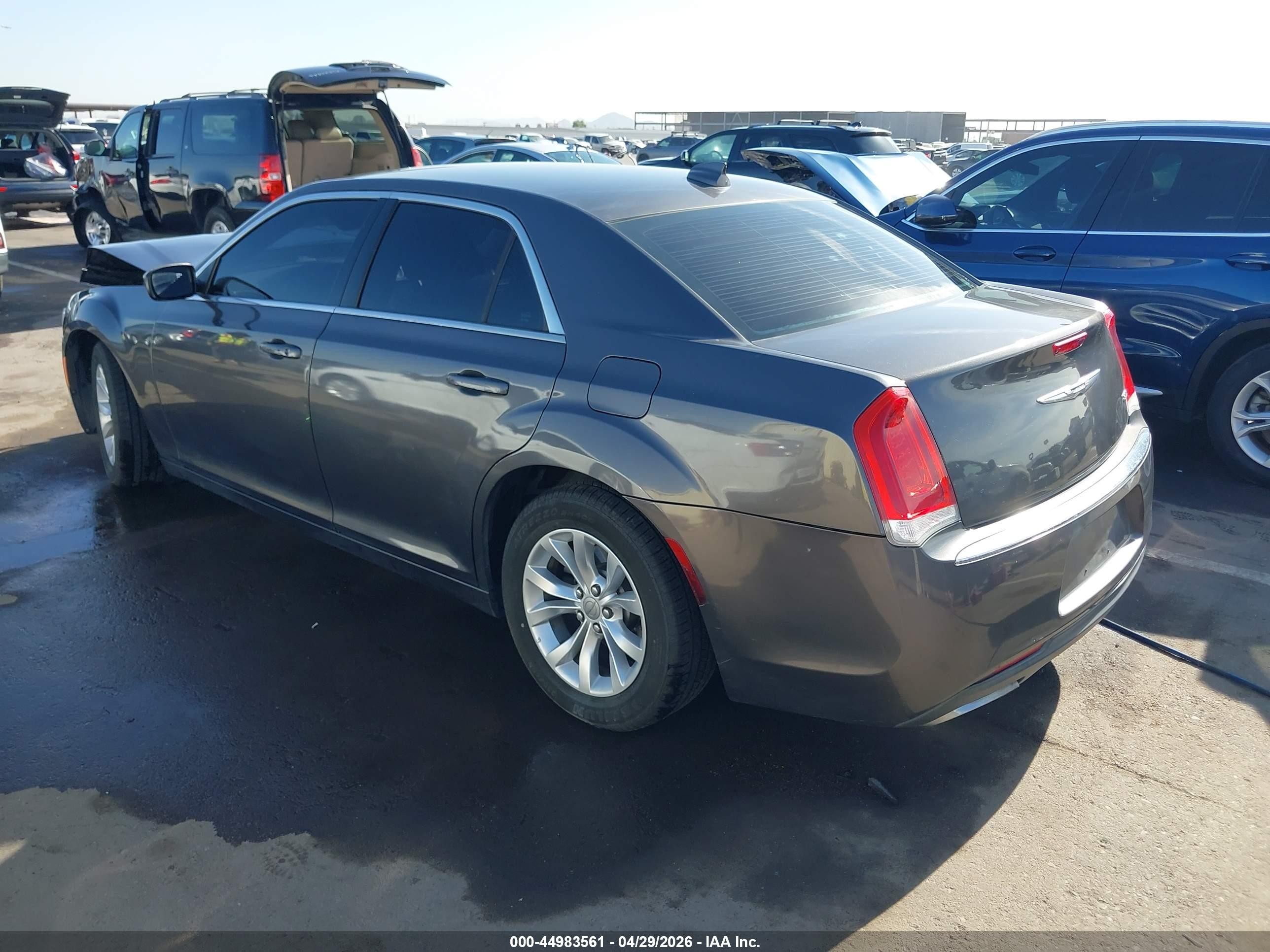 2015 Chrysler 300 Limited Gray vin: 2C3CCAAGXFH801940