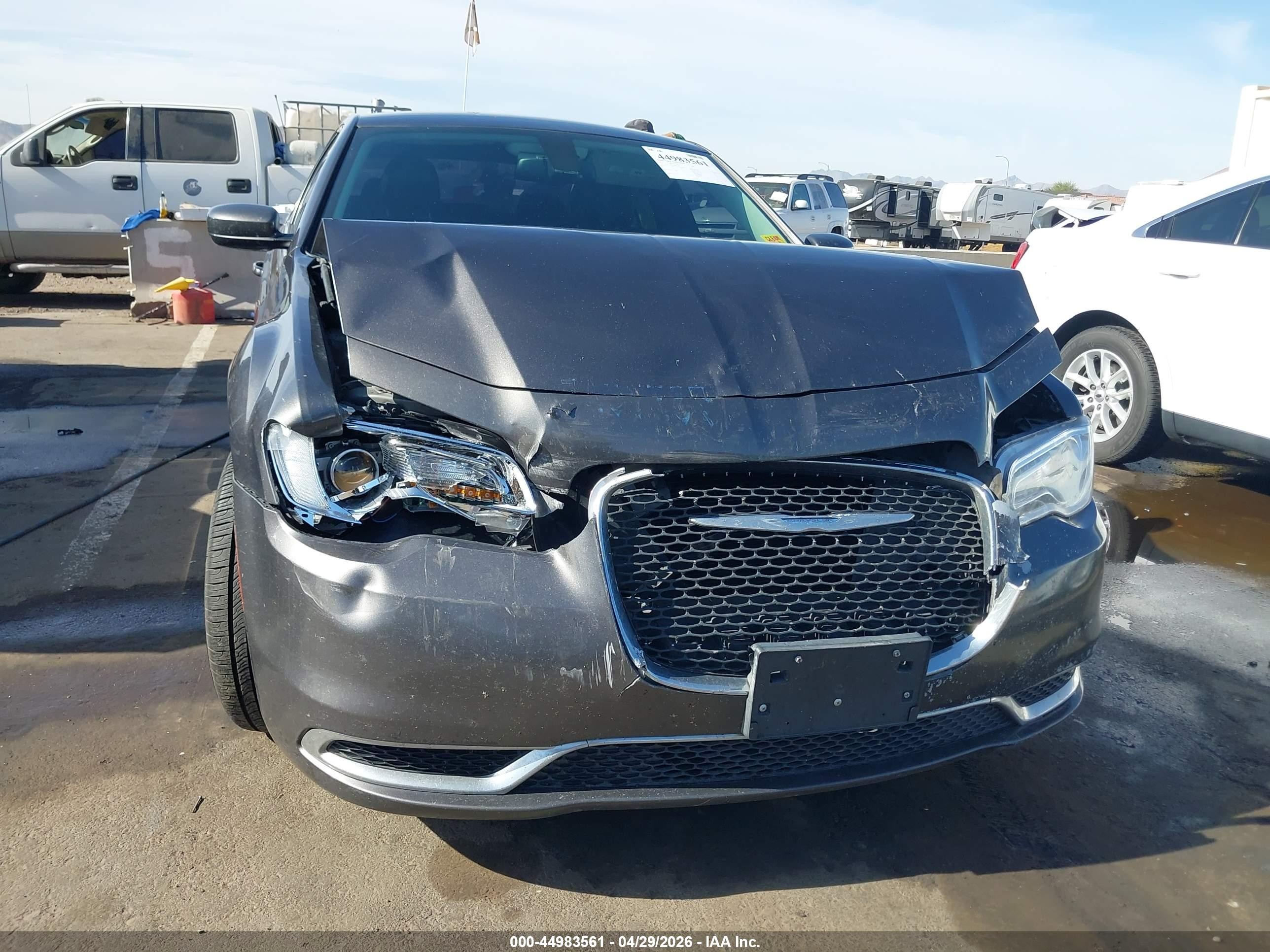 2015 Chrysler 300 Limited Gray vin: 2C3CCAAGXFH801940