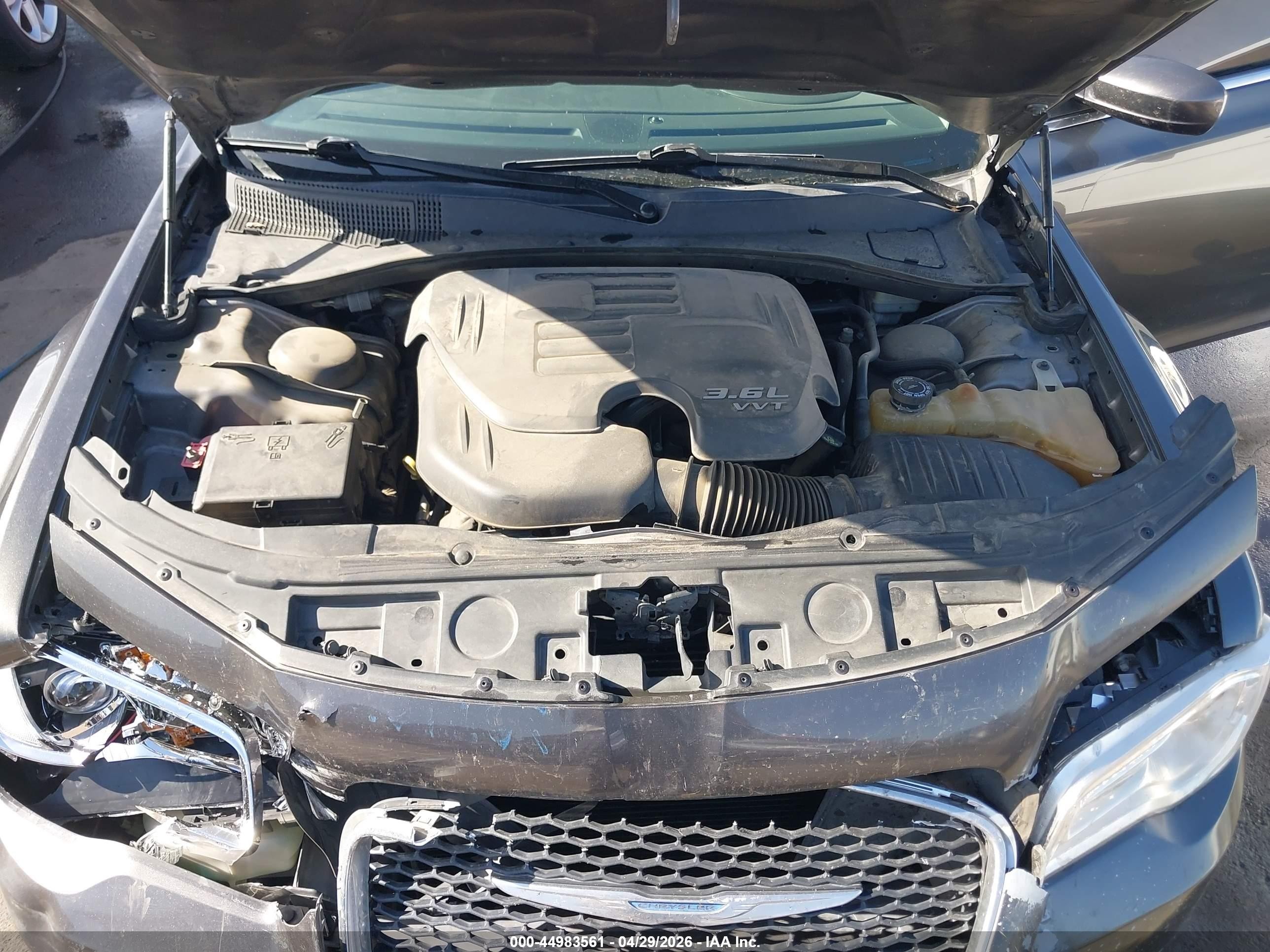 2015 Chrysler 300 Limited Gray vin: 2C3CCAAGXFH801940