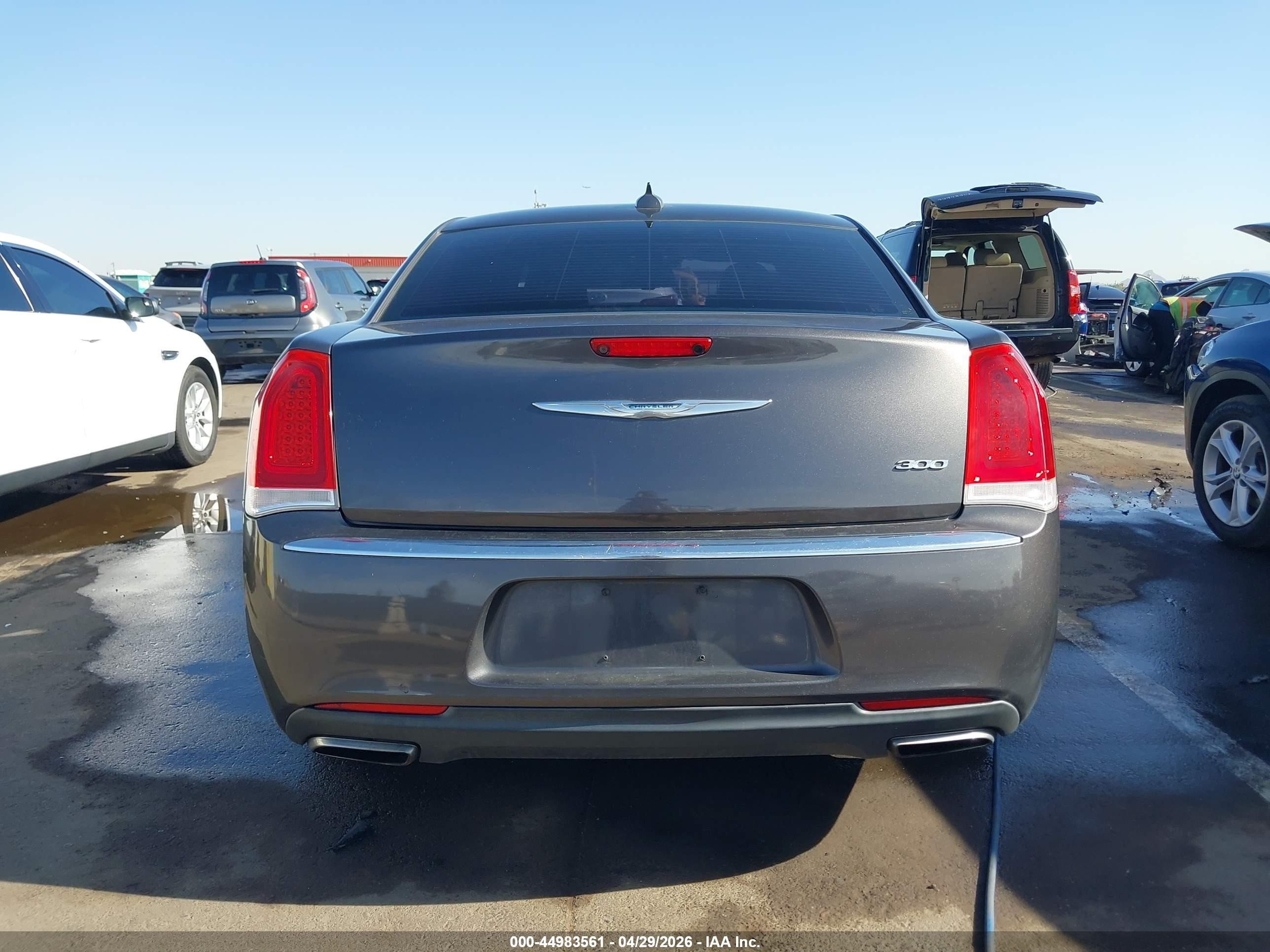 2015 Chrysler 300 Limited Gray vin: 2C3CCAAGXFH801940